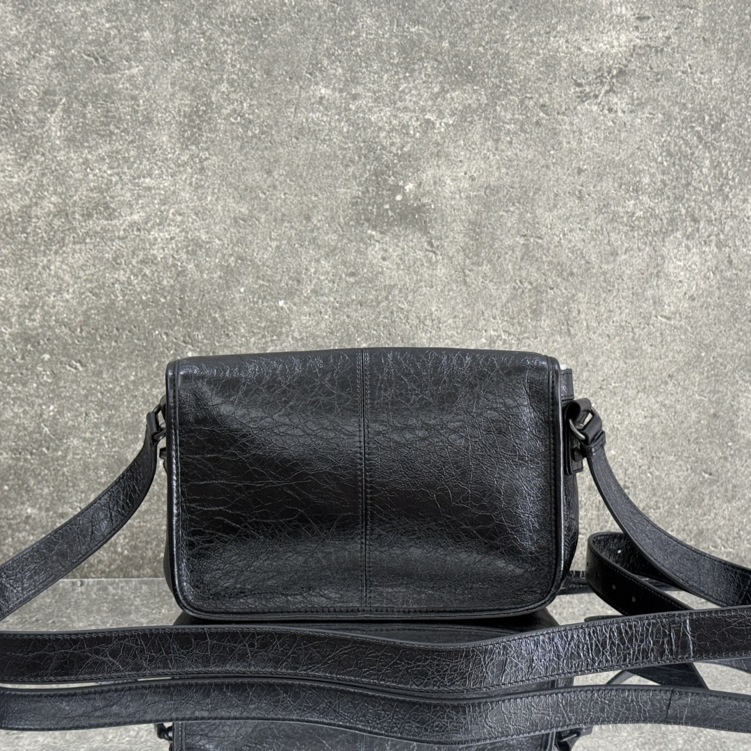 高仿Balenciaga*LeCity系列2ABEK郵差包牛皮黑色小號純原版本