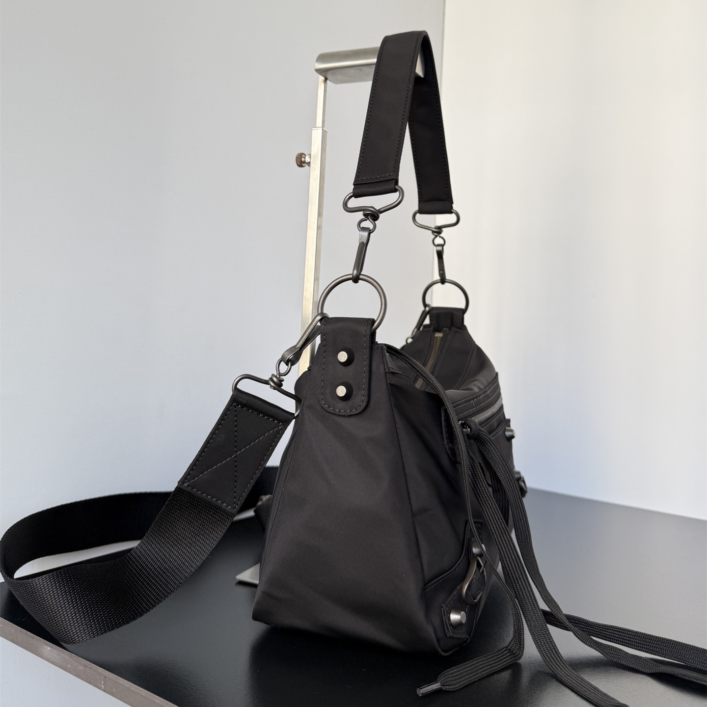 高仿Balenciaga*LeCity系列2AB9J單肩包尼龍黑色小號純原版本