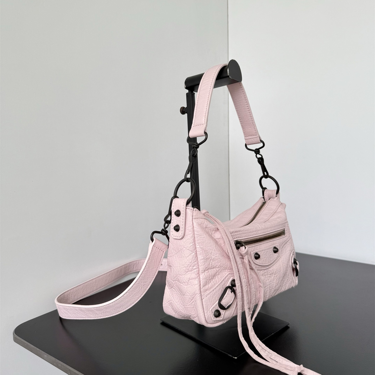 高仿Balenciaga*LeCity系列2ABEK5腋下包羊皮粉色mini純原版本