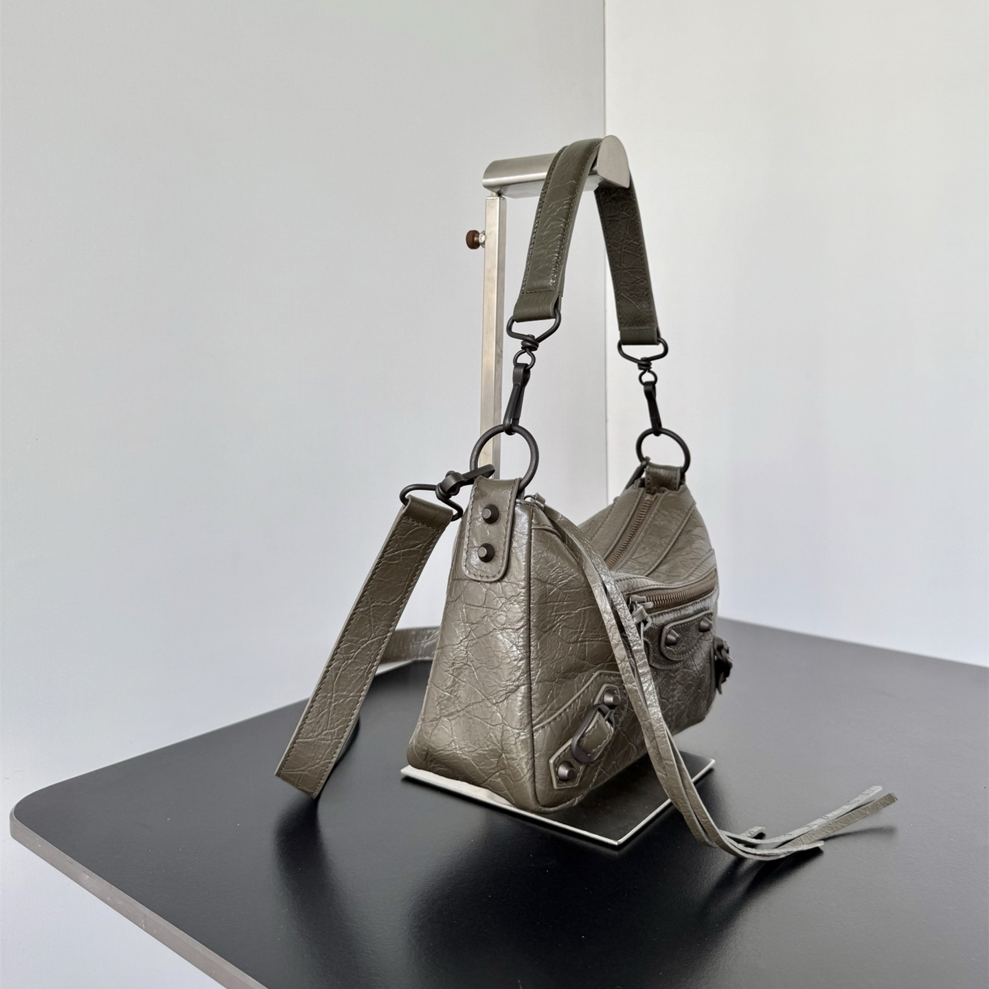 高仿Balenciaga*LeCity系列2ABEK3腋下包羊皮軍綠色mini純原版本