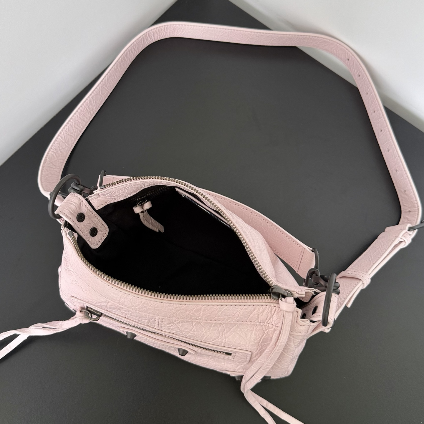 高仿Balenciaga*LeCity系列2ABEK5腋下包羊皮粉色mini純原版本