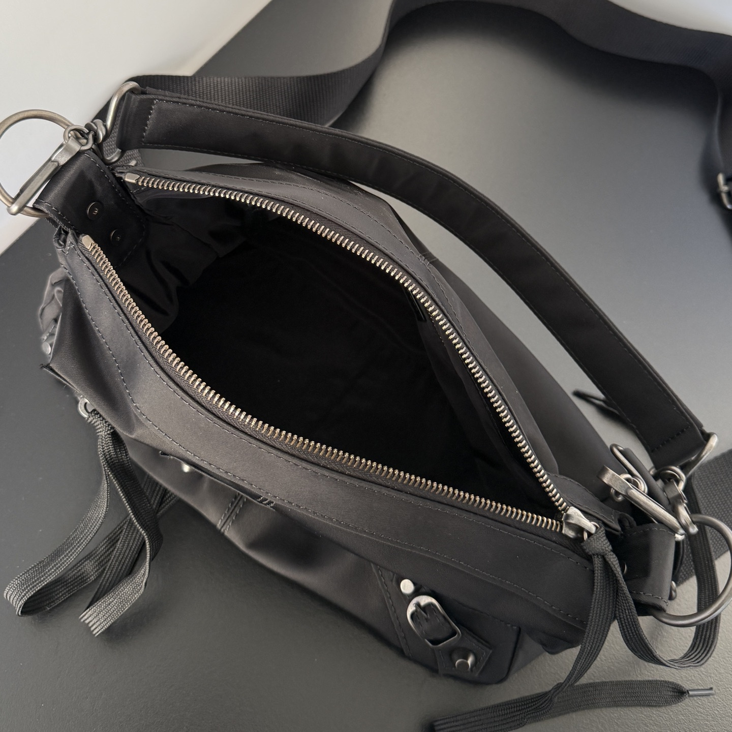 高仿Balenciaga*LeCity系列2AB9J單肩包尼龍黑色小號純原版本
