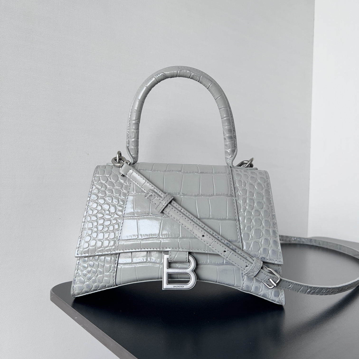 高仿Balenciaga*Hourglass系列461LR6沙漏包鱷魚紋灰色小號純原版本