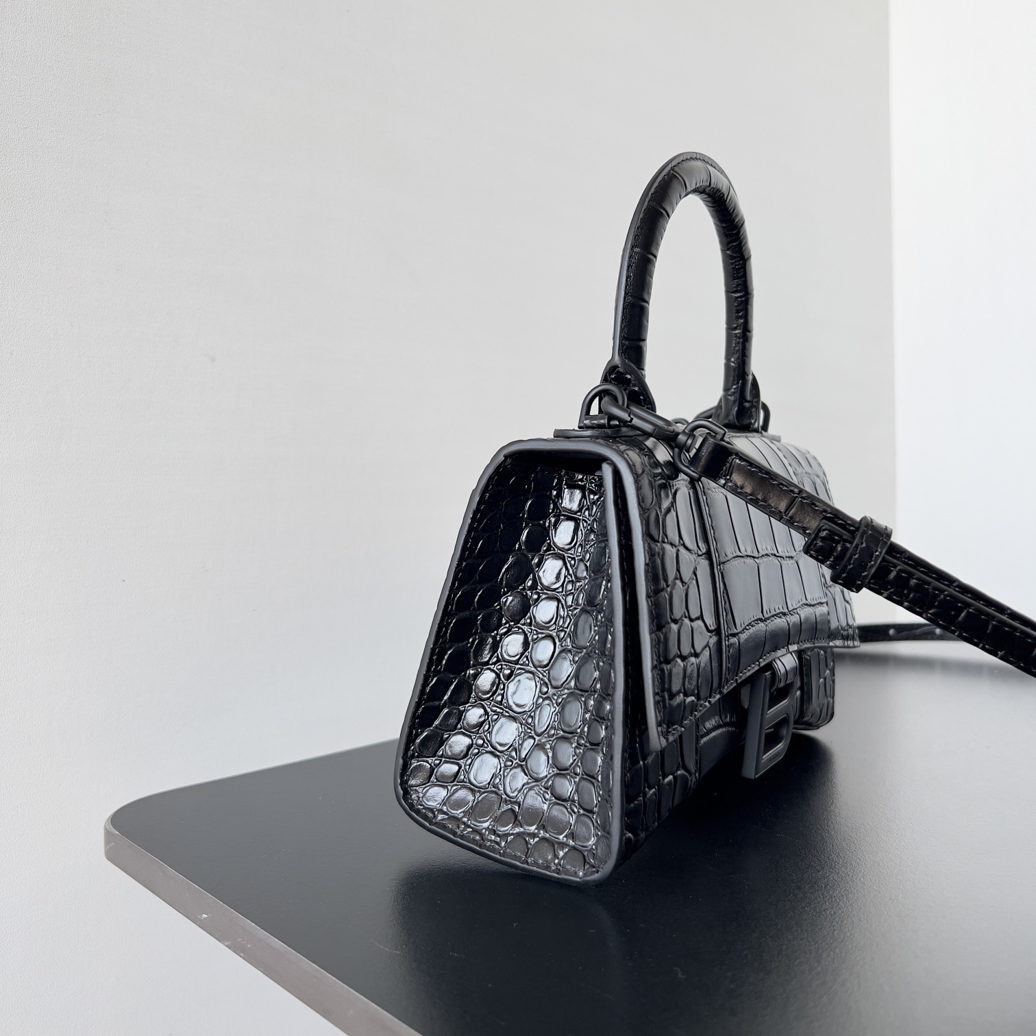 高仿Balenciaga*Hourglass系列32UDF1沙漏包鱷魚紋黑色黑扣mini純原版本