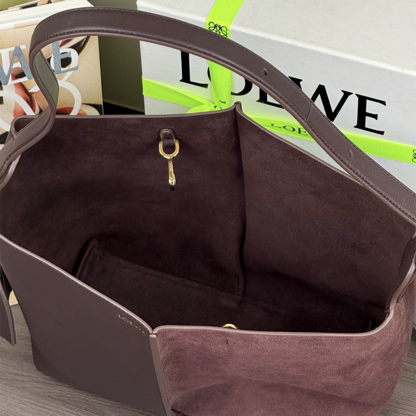 高仿LOEWE*Bilbao系列0018托特包牛皮拼革面棕色中號純原版本