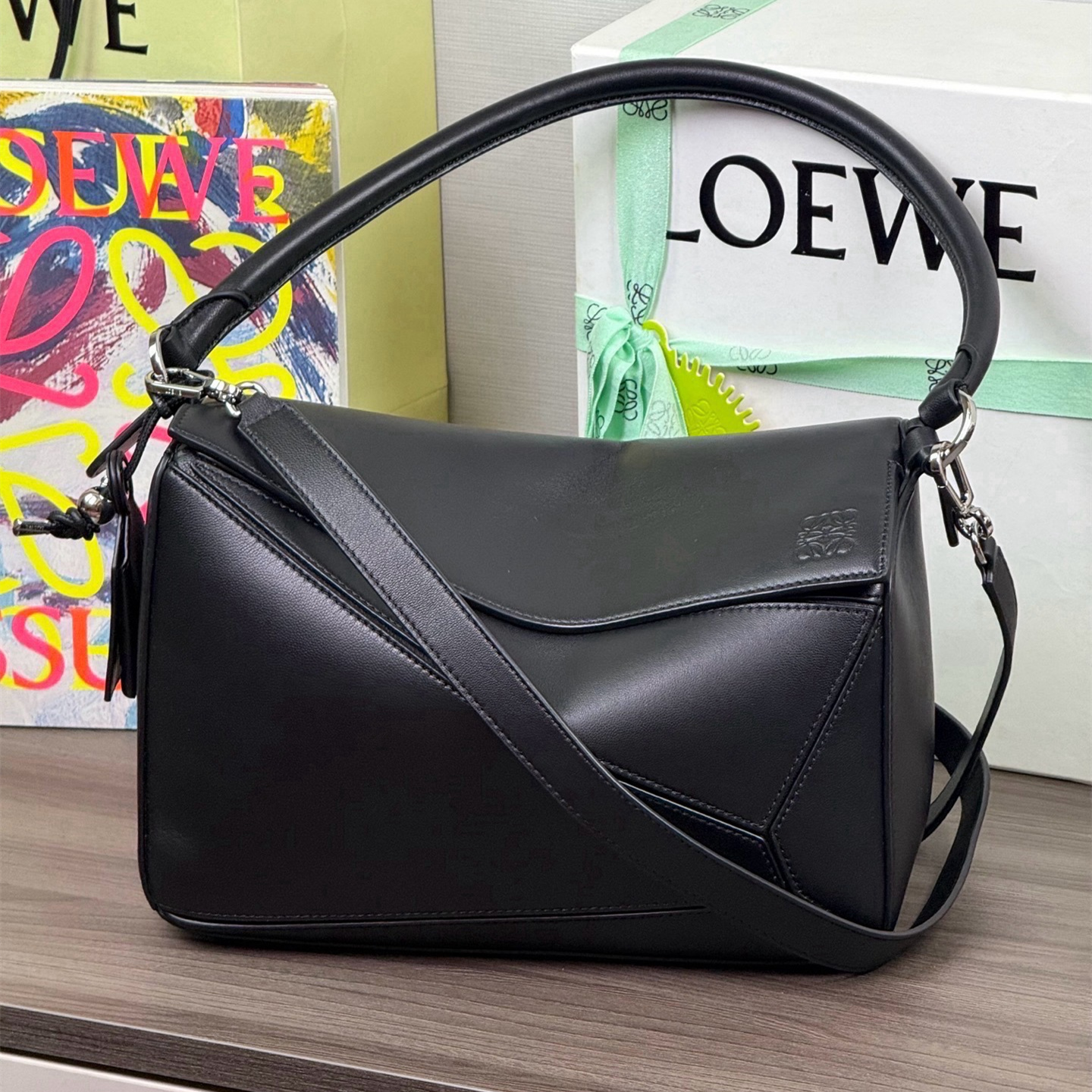 高仿Loewe*Puzzle系列1100單肩包小羊皮黑色中號免檢版