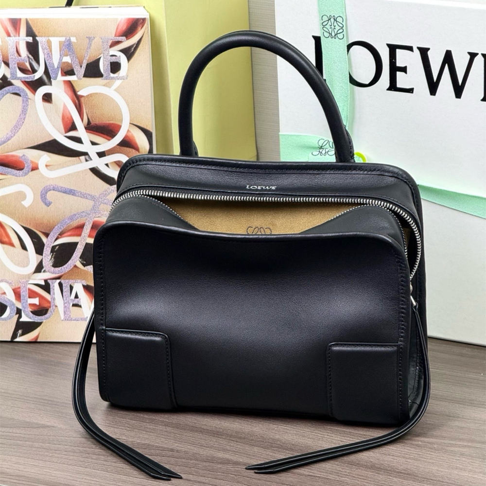 Loewe Amazona 180 手提包