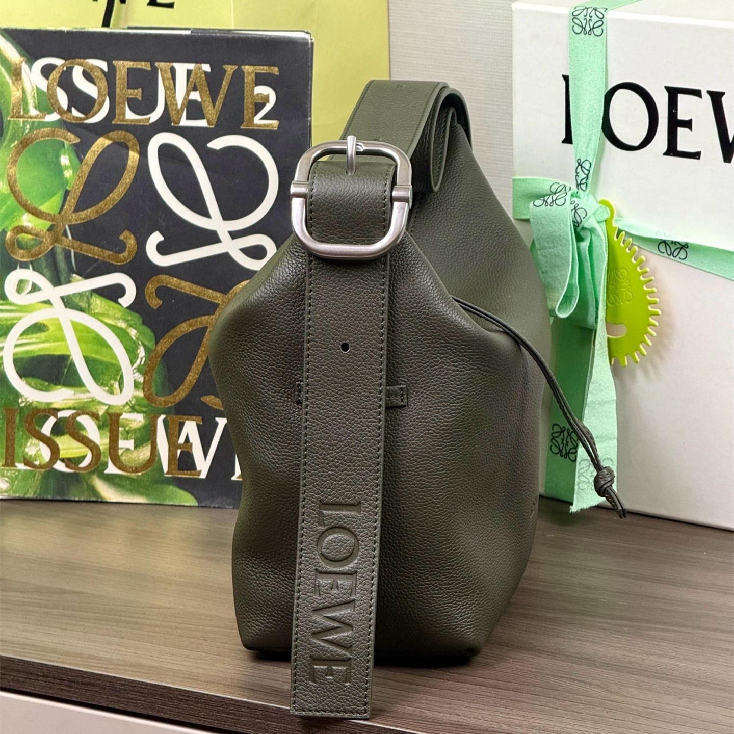 高仿Loewe*LoopHobo系列3969單肩包牛皮綠色純原版本