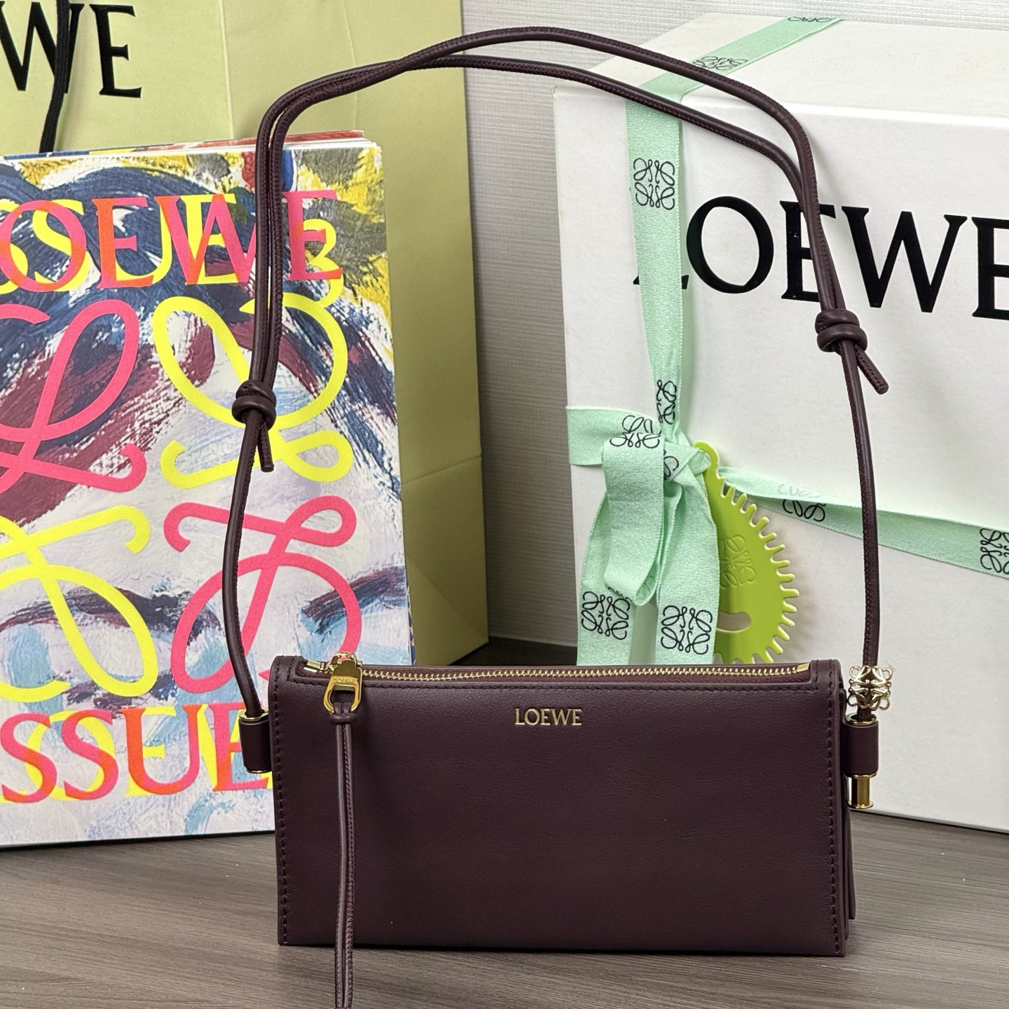 高仿Loewe*Joya系列7240單肩包牛皮勃艮第紅純原版本