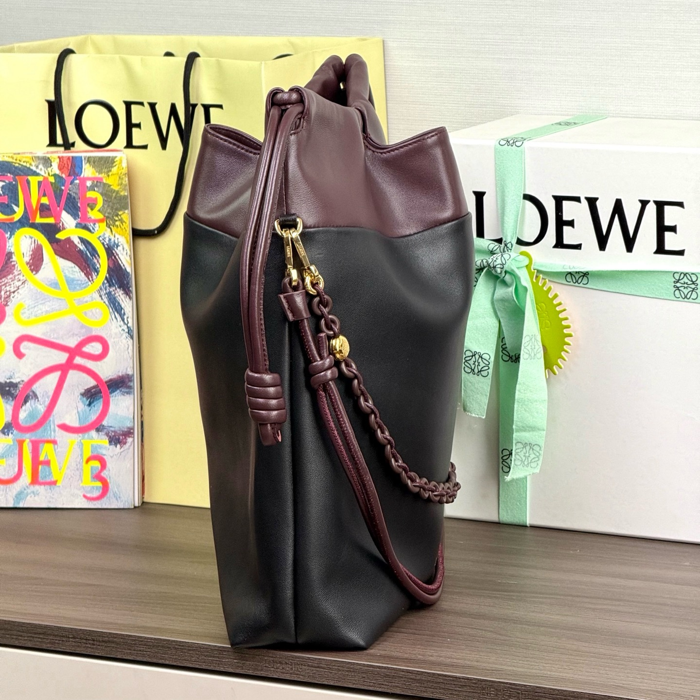 高仿Loewe*Flamenco系列0020手提包羊皮黑拼棕色純原版本