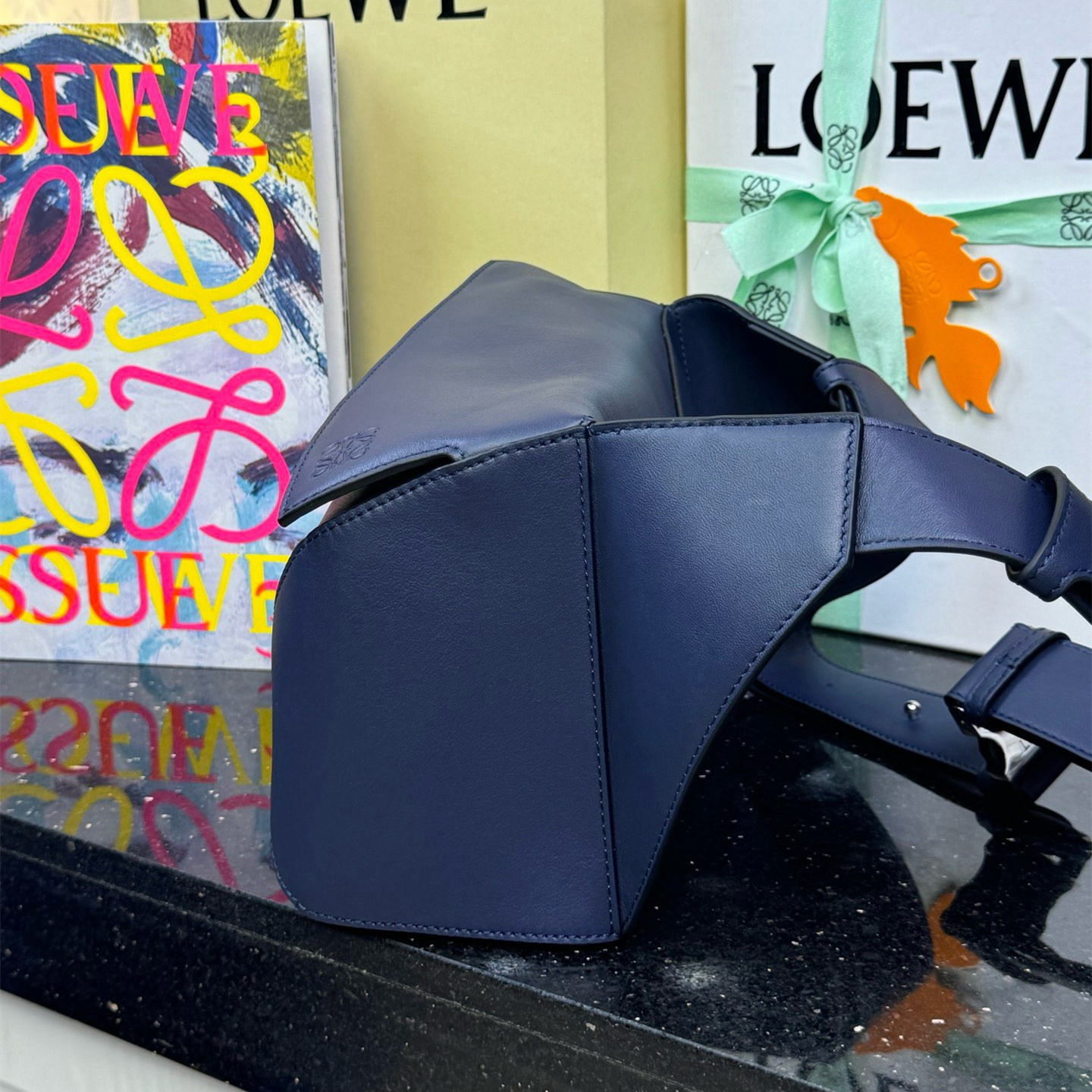 高仿Loewe*Puzzle系列1100腰包牛皮黑色小號純原版本