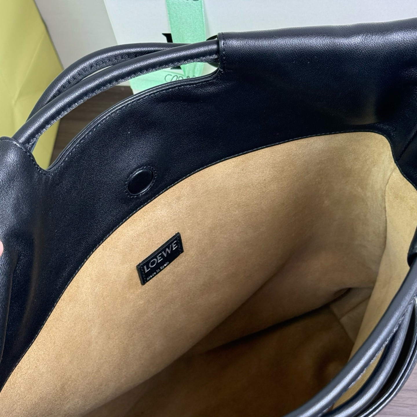 高仿Loewe*Flamenco系列0148手提包羊皮白拼黑色純原版本