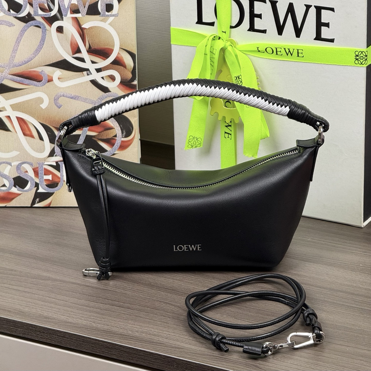 高仿Loewe*Cala系列9003手提單肩包羊皮黑色純原版本