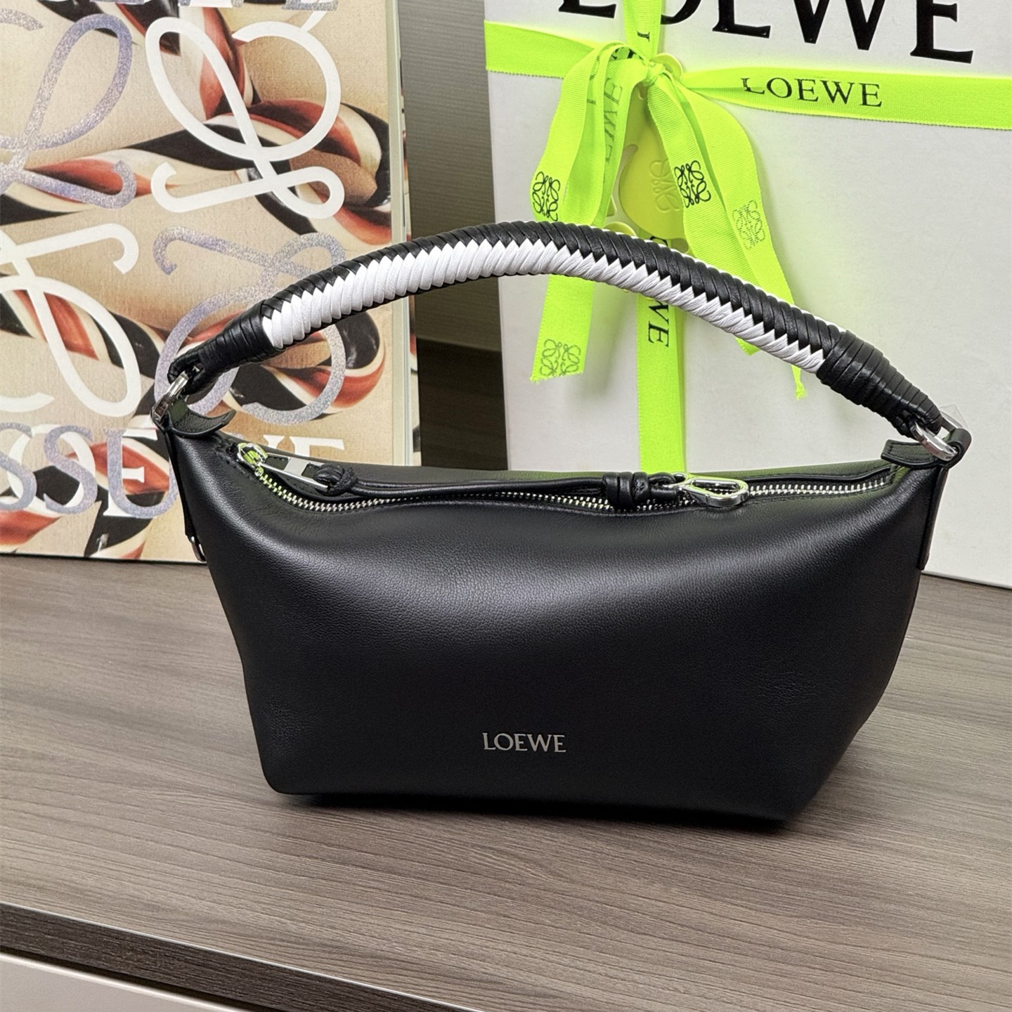 高仿Loewe*Cala系列9003手提單肩包羊皮黑色純原版本