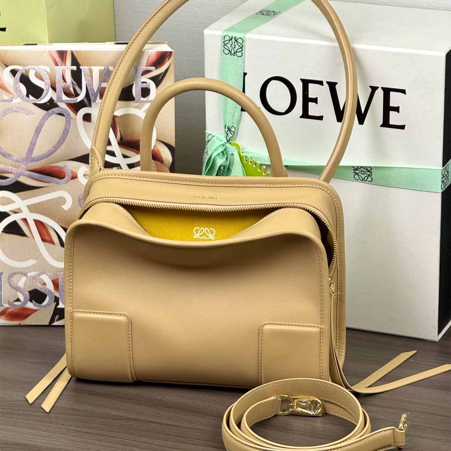 高仿Loewe*Amazona180系列0530手提包牛皮米色小號純原版本