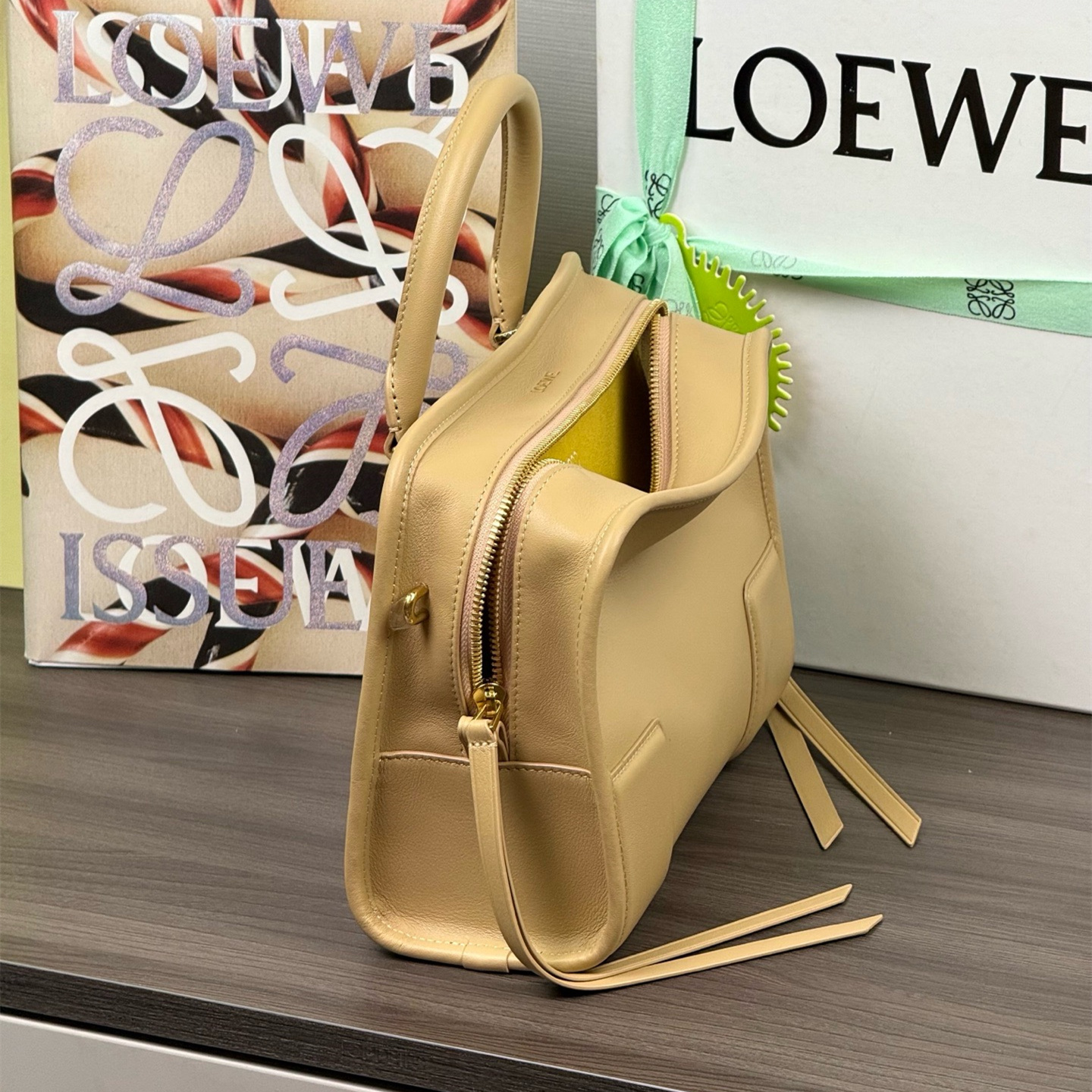 高仿Loewe*Amazona180系列0530手提包牛皮米色小號純原版本