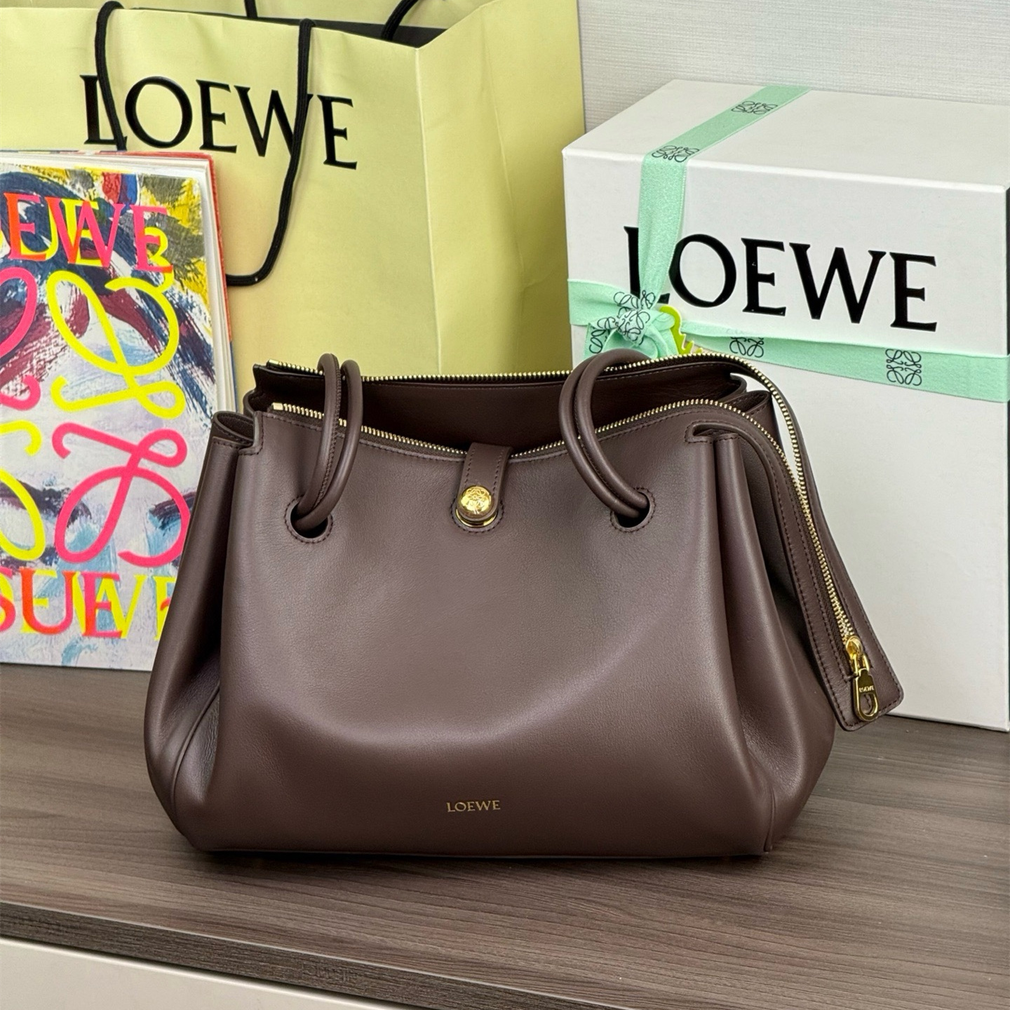高仿Loewe*Medium系列0018單肩包牛皮棕色中號純原版本