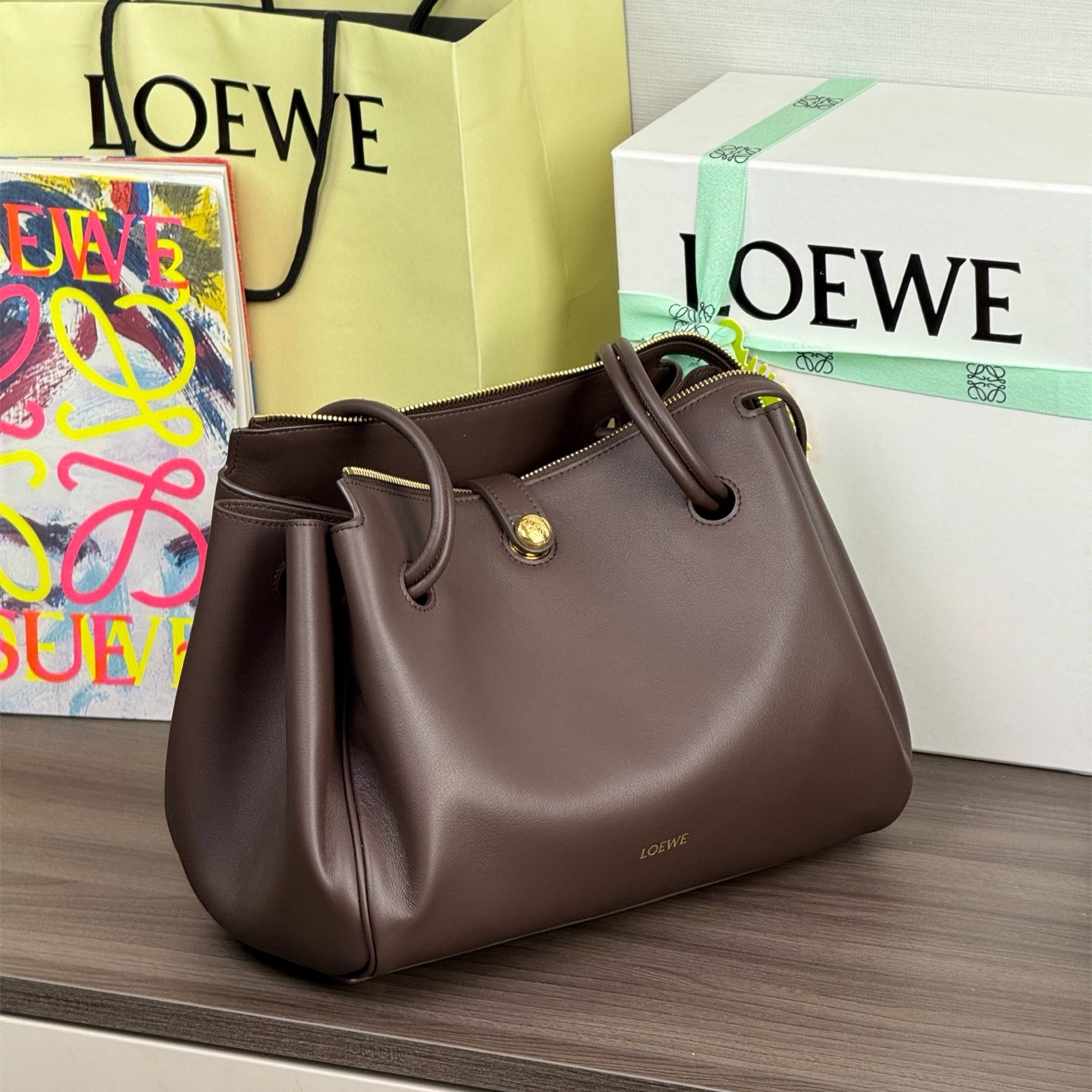 高仿Loewe*Medium系列0018單肩包牛皮棕色中號純原版本