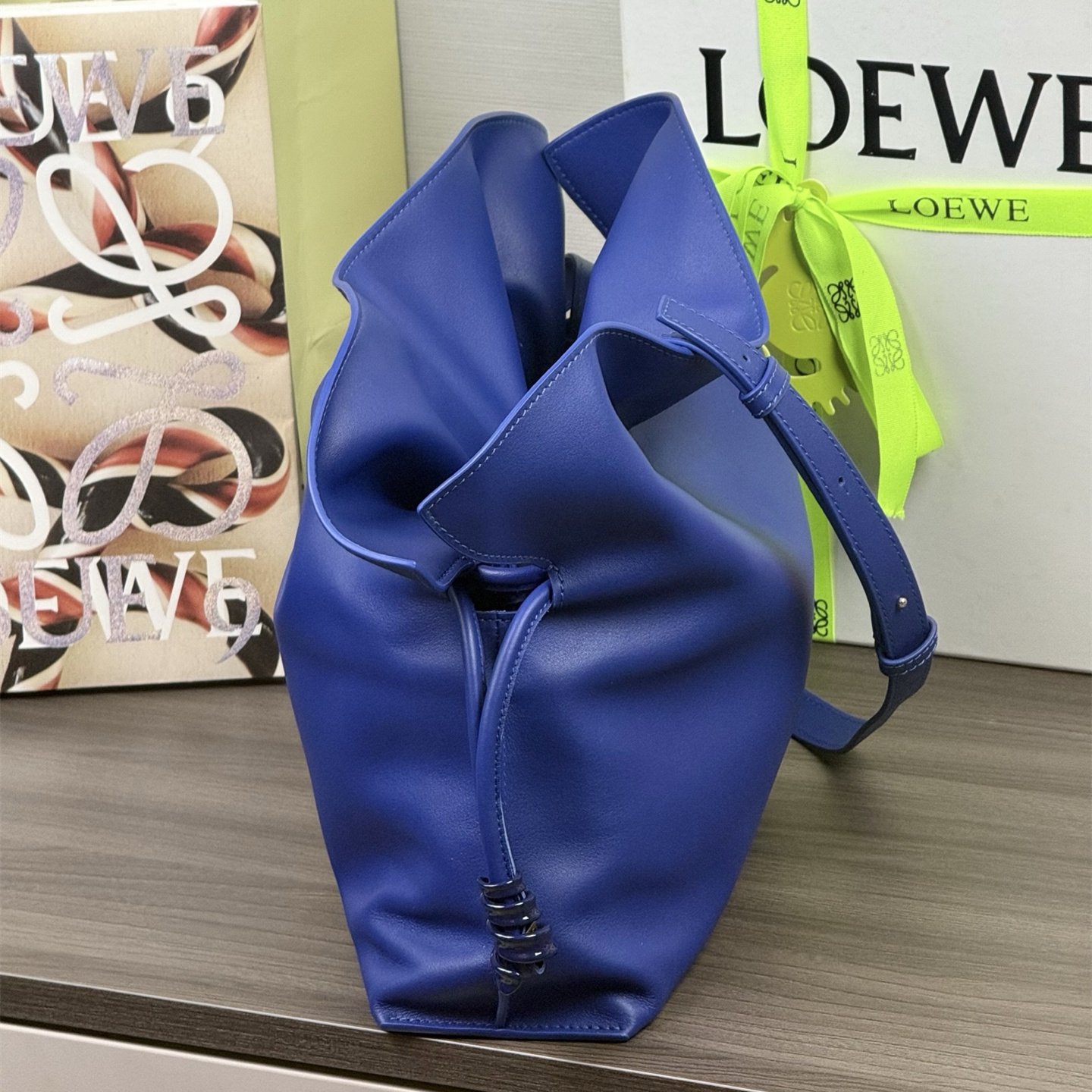 高仿Loewe*Flamenco系列5987購物袋星空藍中號免檢版