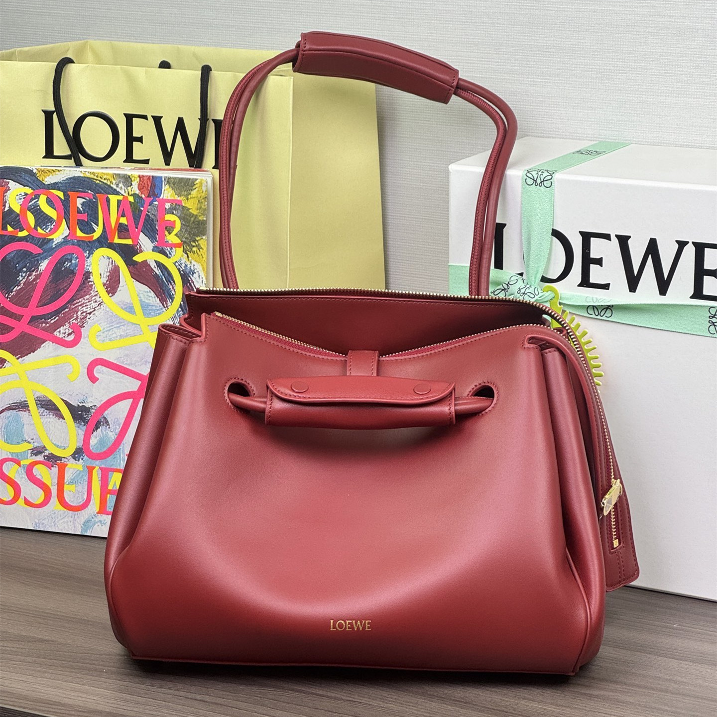 高仿Loewe*Medium系列7885單肩包牛皮紅色中號純原版本