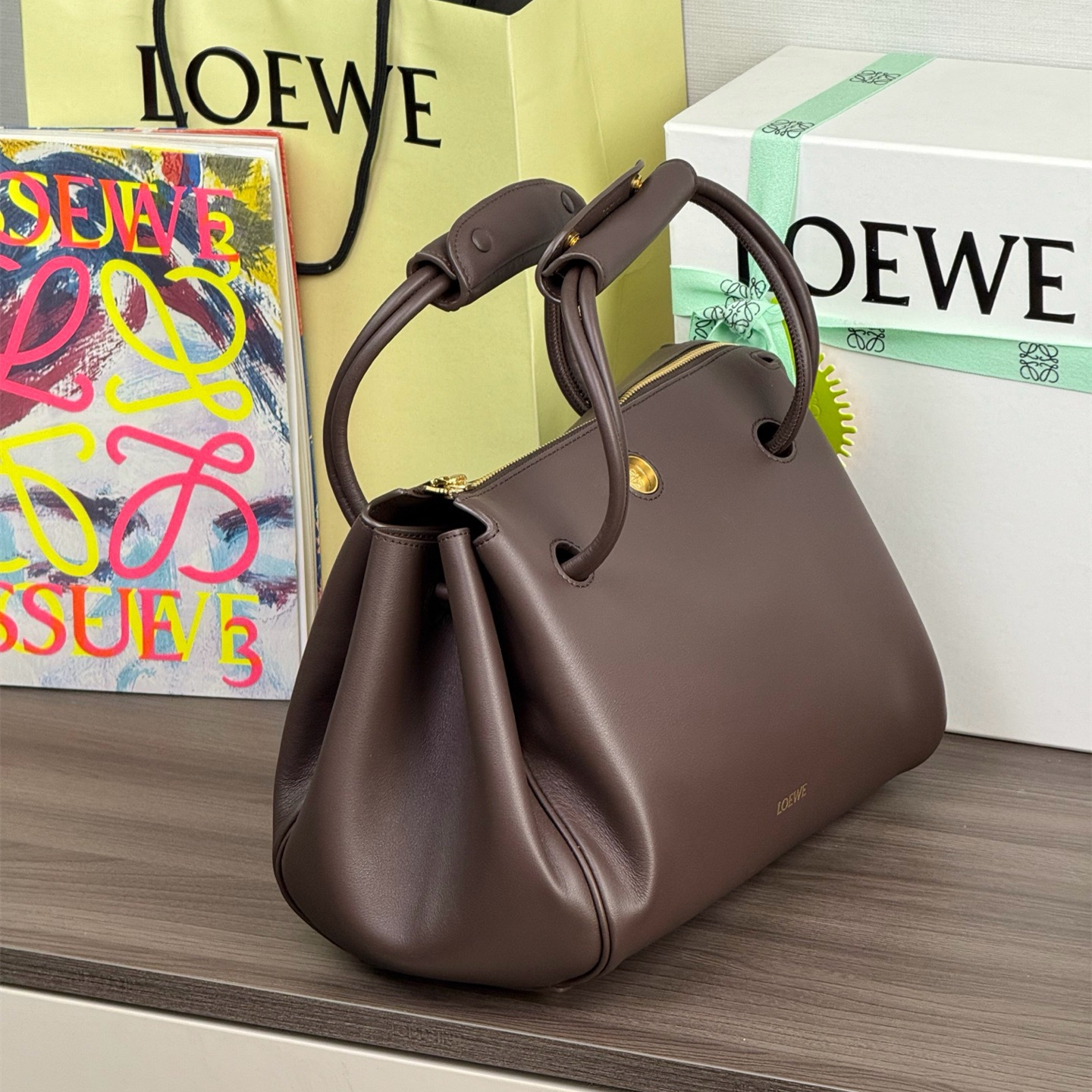 高仿Loewe*Medium系列0018單肩包牛皮棕色中號純原版本