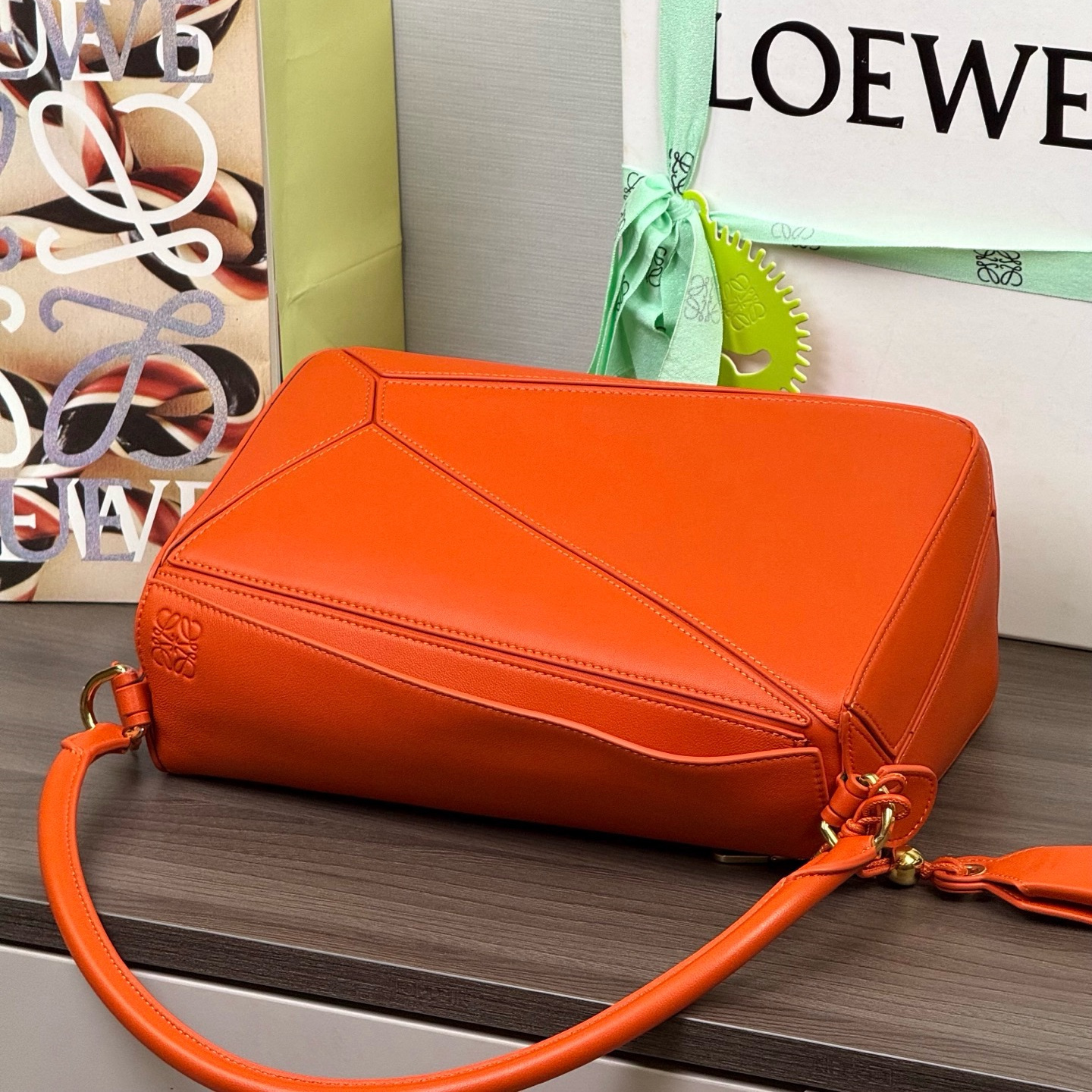 高仿Loewe*Puzzle系列4974單肩包羊皮深紅色中號純原版本