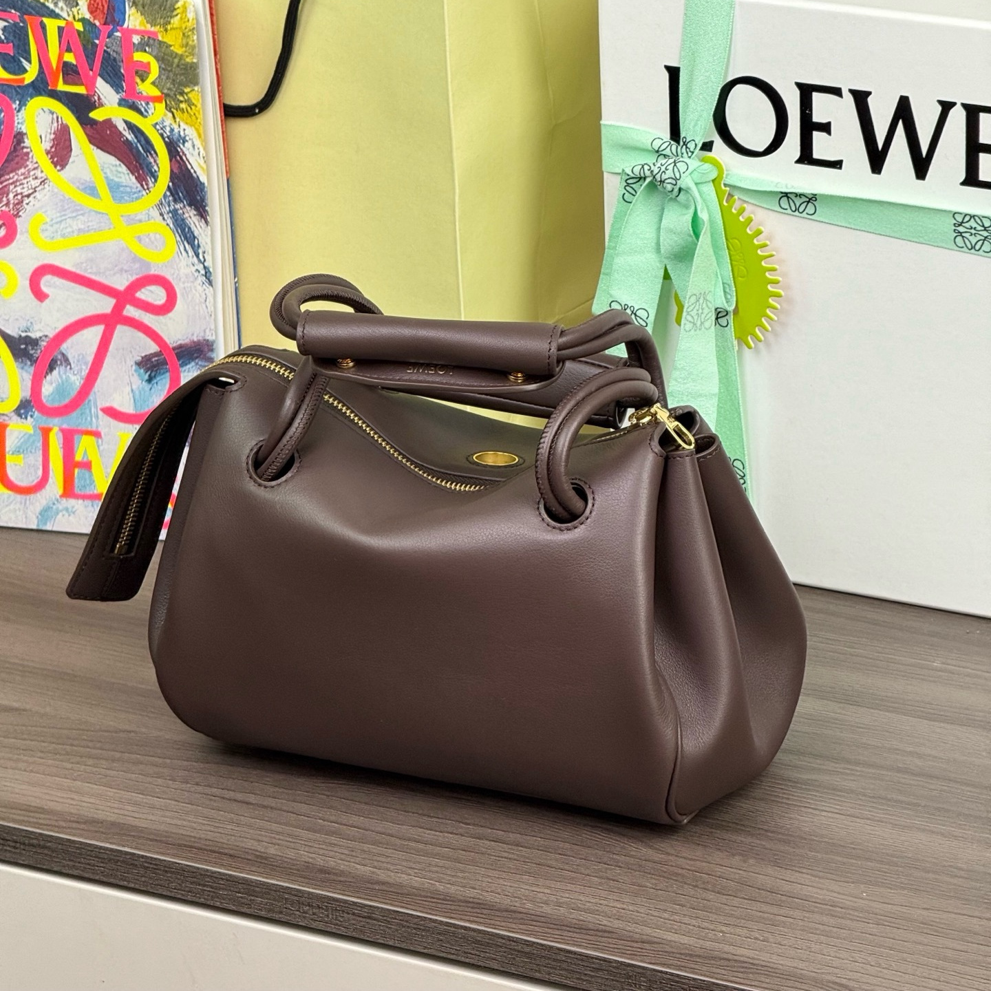 高仿Loewe*Medium系列0018單肩包牛皮棕色小號純原版本