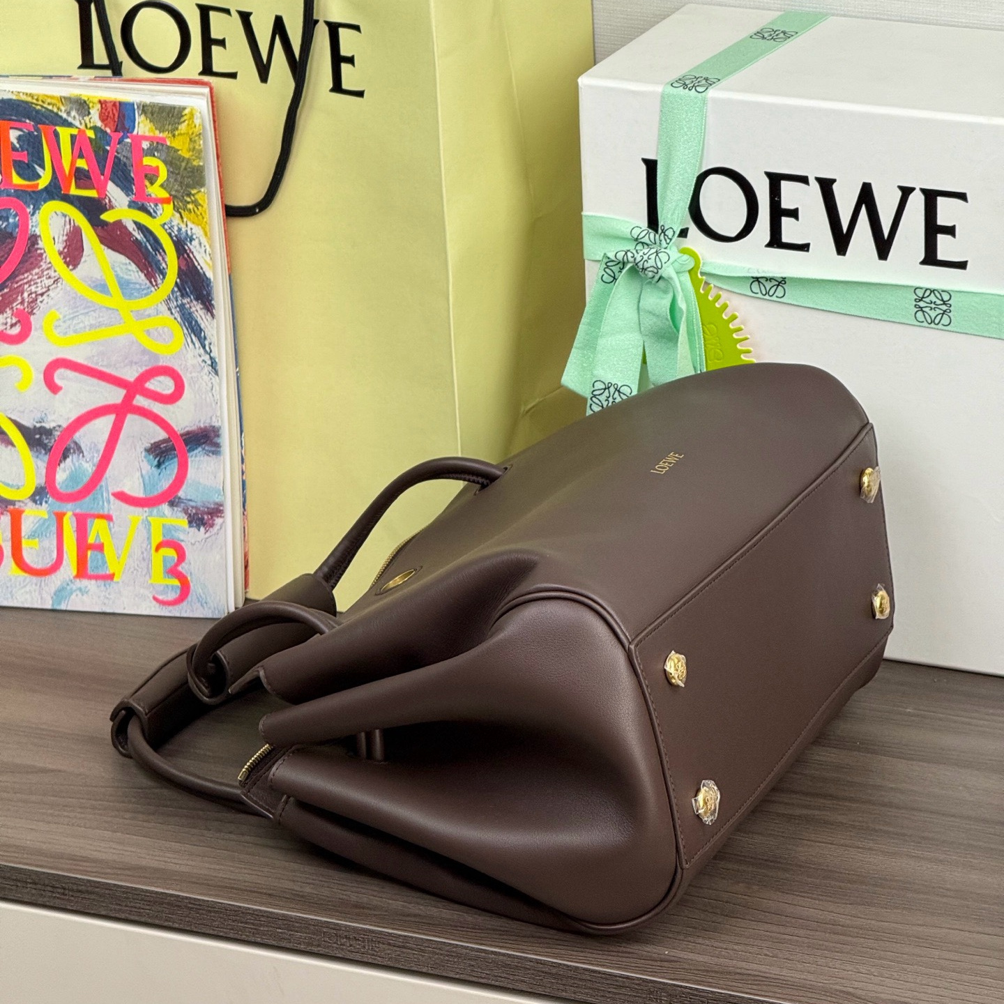 高仿Loewe*Medium系列0018單肩包牛皮棕色中號純原版本