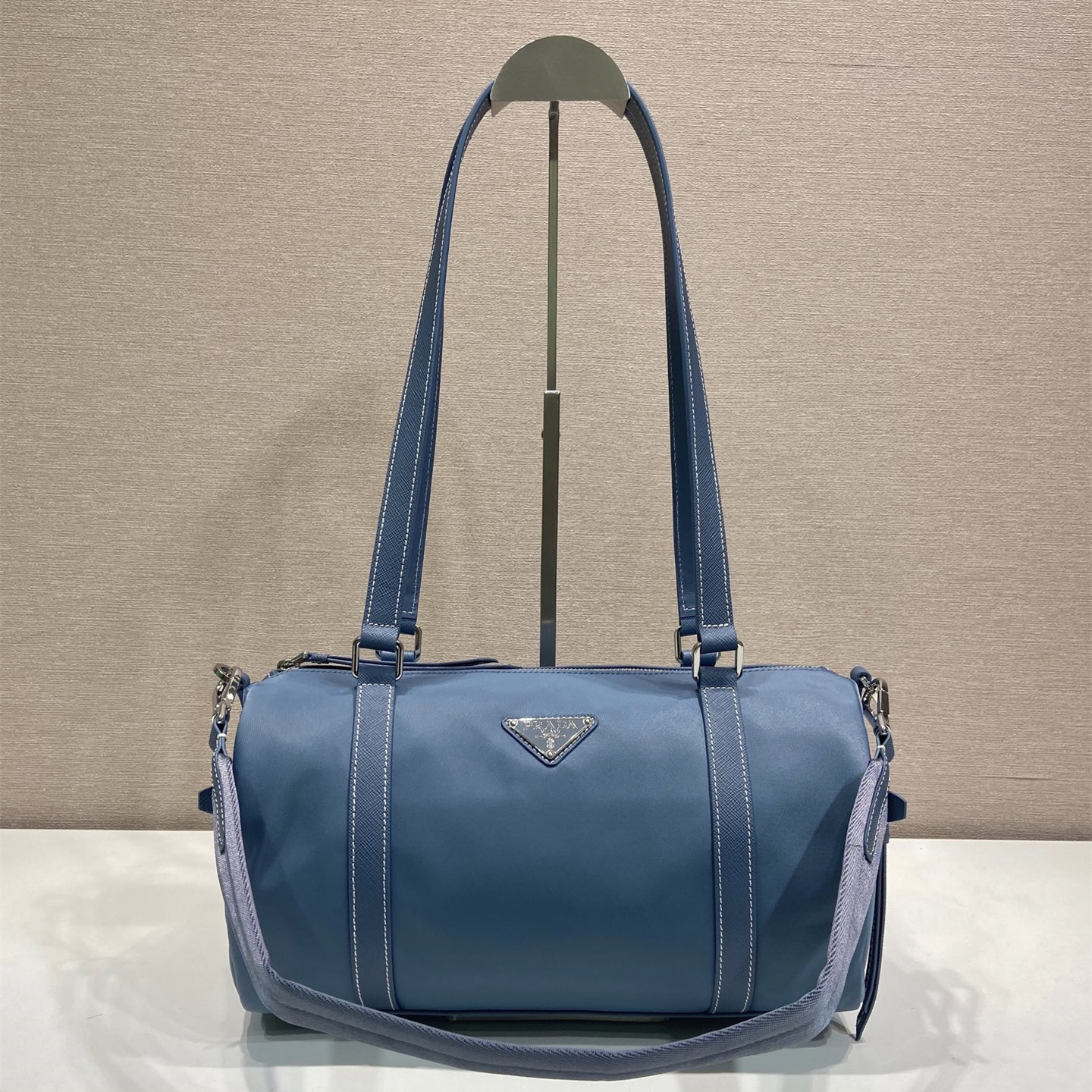 高仿Prada*Re-Nylon系列1BB154尼龍旅行袋航空藍大號純原版本