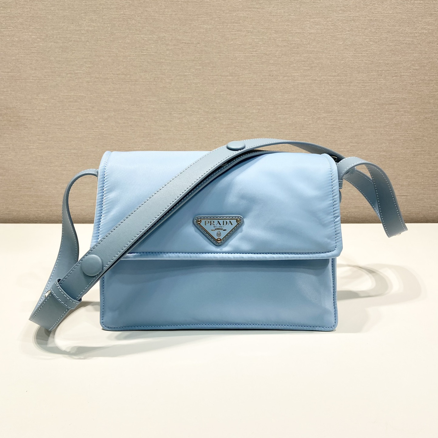 高仿Prada*Re-Nylon系列1BD313尼龍男士郵差包藍色小號純原版本