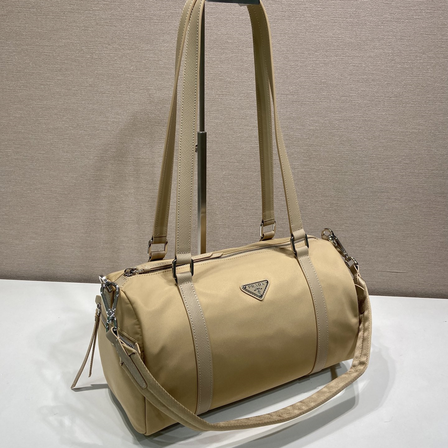 高仿Prada*Re-Nylon系列1BB154尼龍旅行袋駝色大號純原版本