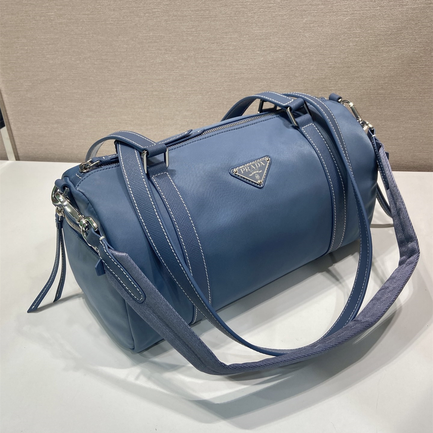 高仿Prada*Re-Nylon系列1BB154尼龍旅行袋航空藍大號純原版本