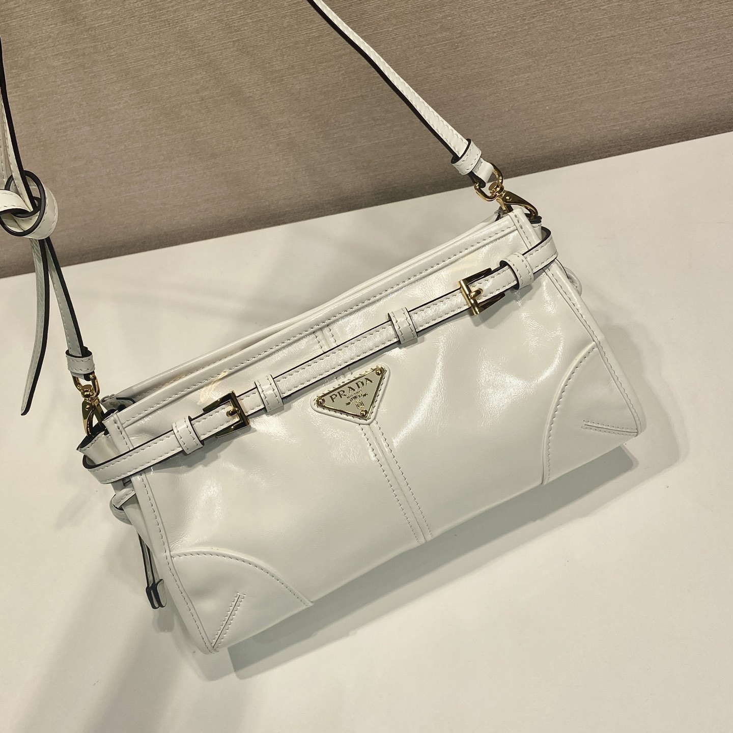 高仿Prada*Bonnie系列1BH215油蠟皮單肩包白色小號純原版本