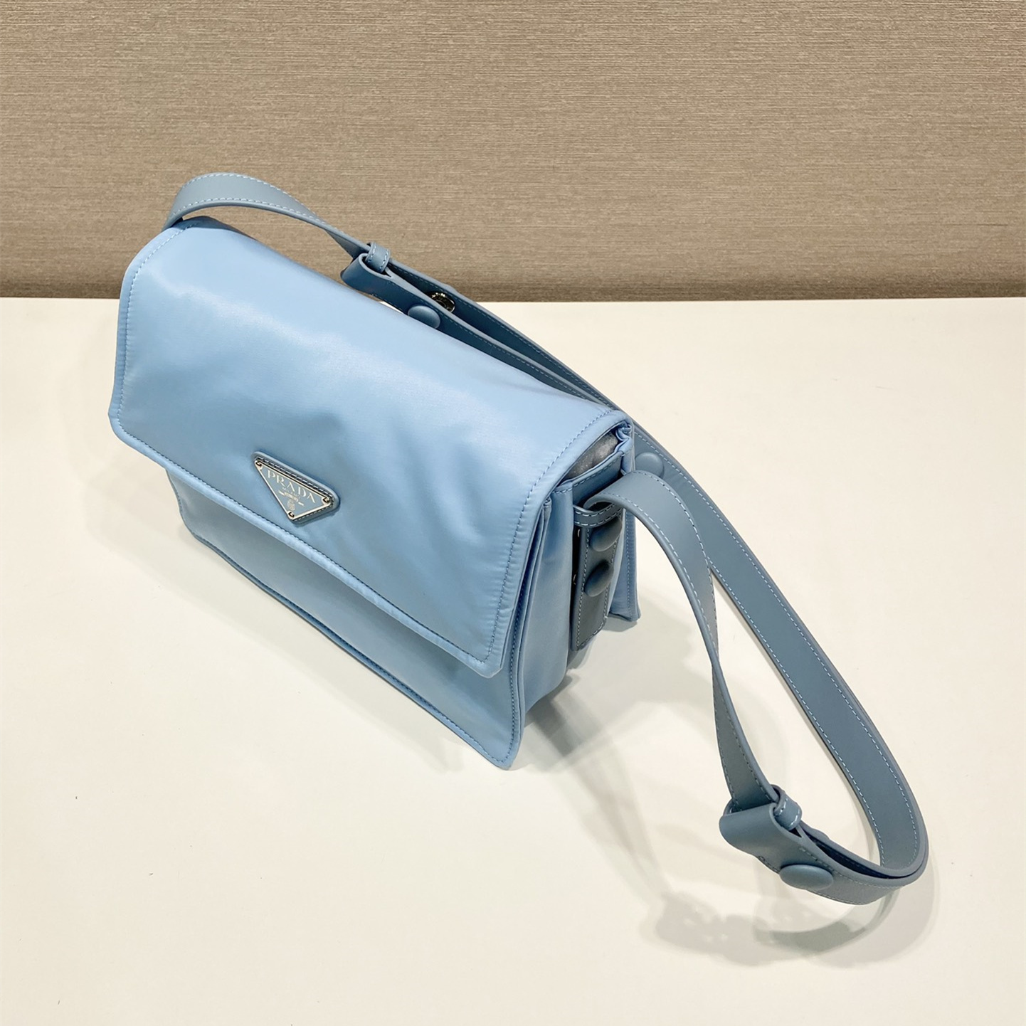 高仿Prada*Re-Nylon系列1BD313尼龍男士郵差包藍色小號純原版本