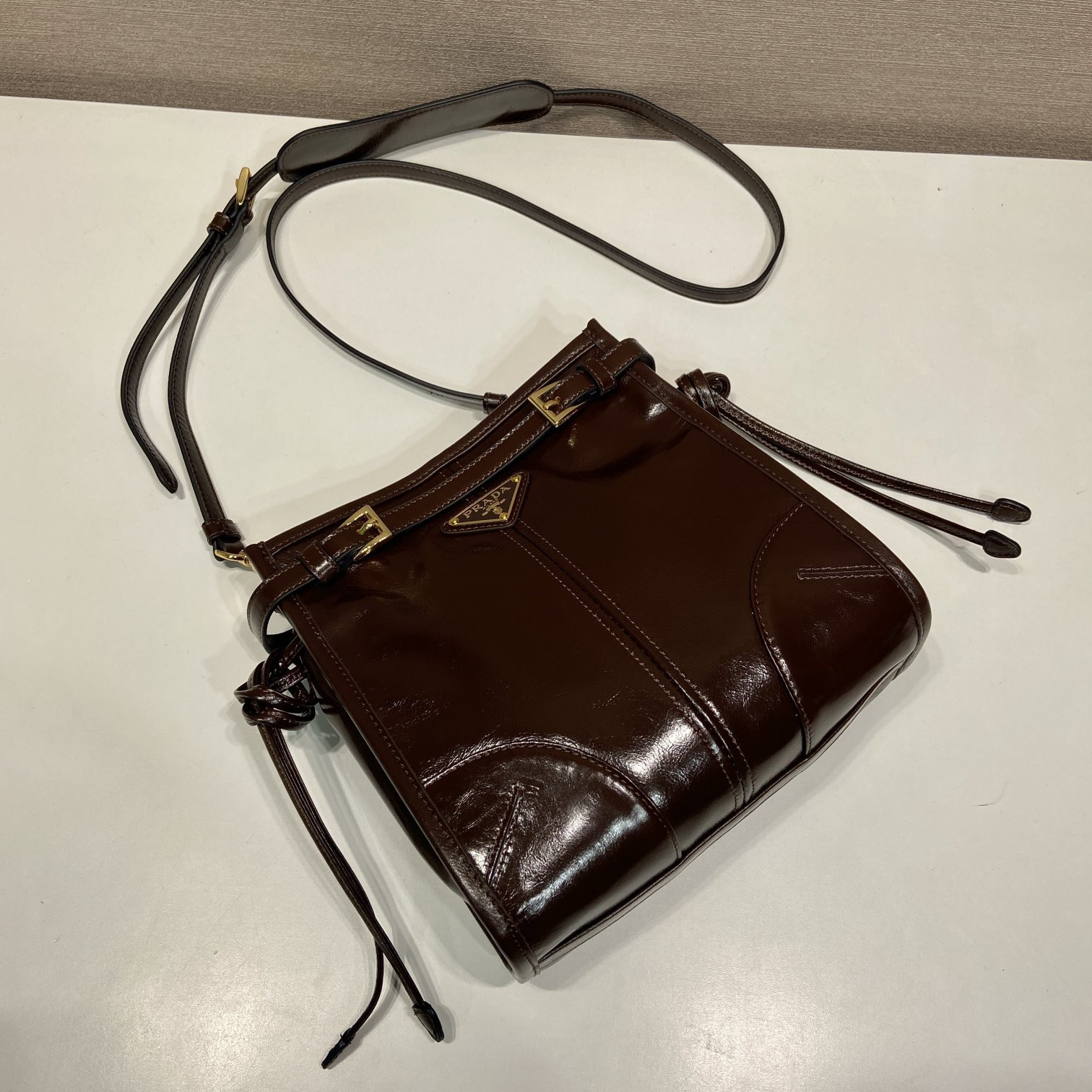 高仿Prada*Bonnie系列1BH229牛皮單肩包紅棕色mini純原版本