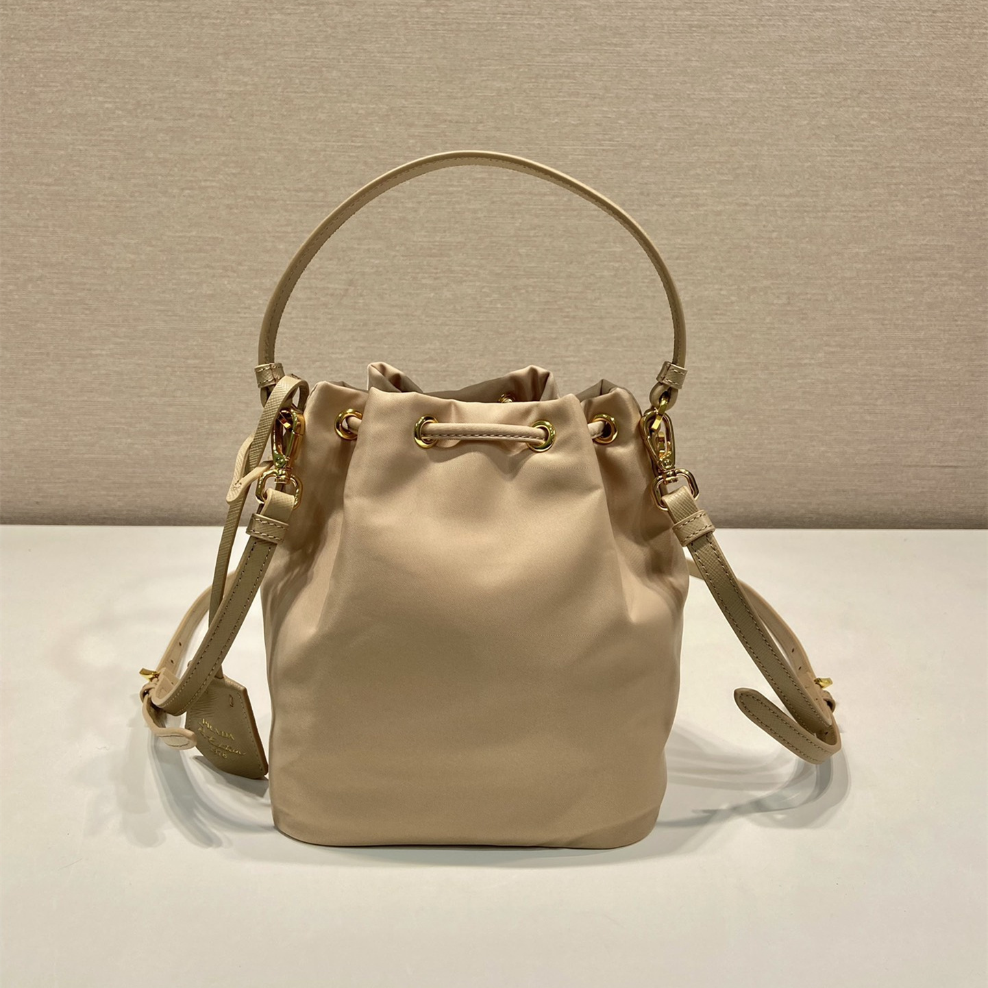 高仿Prada*Re-Nylon系列1BE067尼龍水桶包駝色mini純原版本