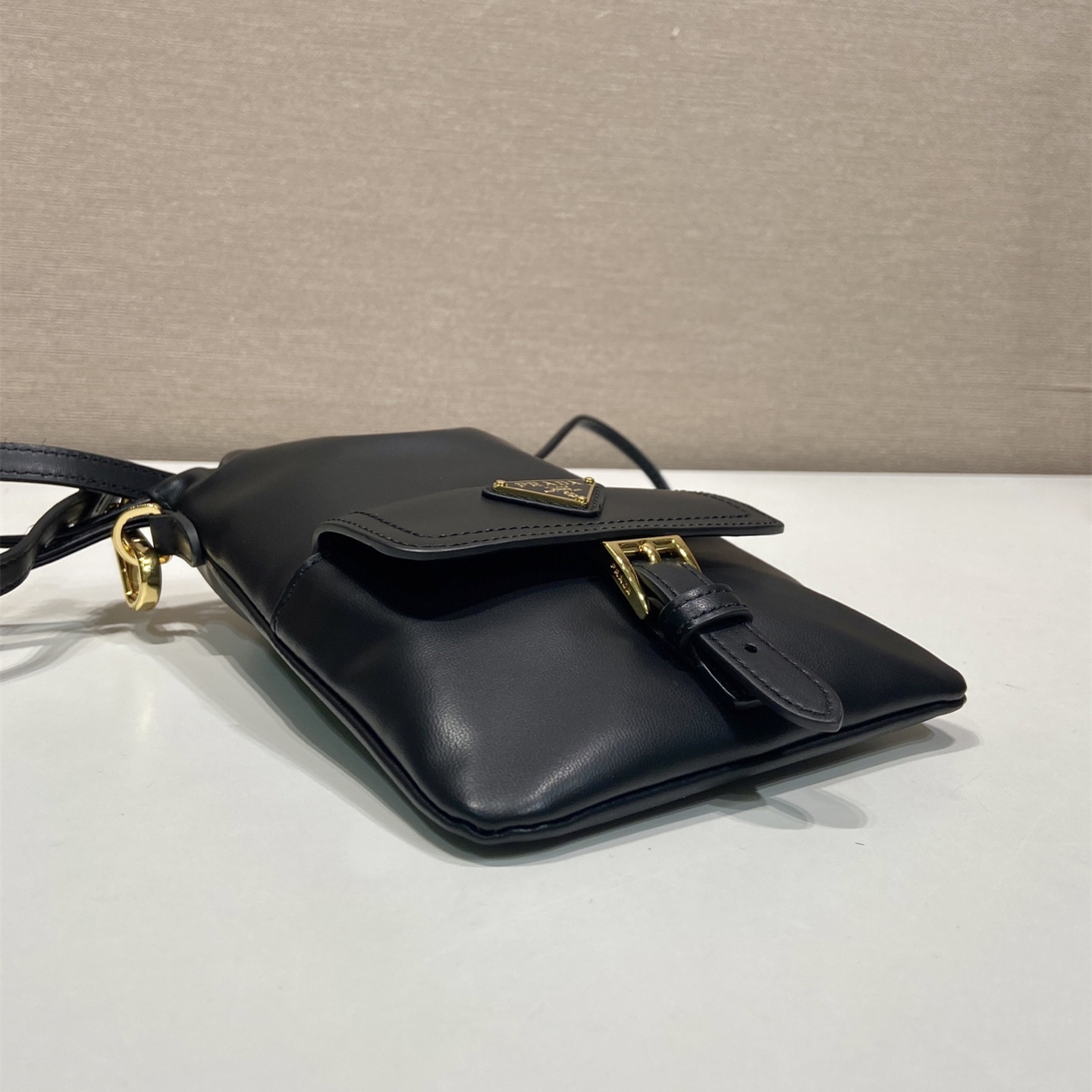 高仿Prada*Nappa系列1MS017羊皮斜挎包黑色純原版本