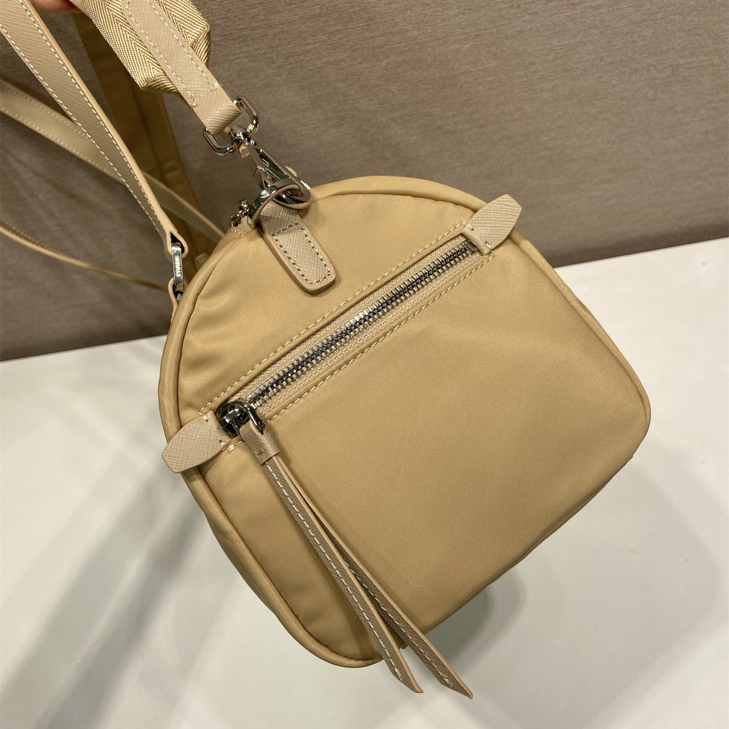 高仿Prada*Re-Nylon系列1BB154尼龍旅行袋駝色大號純原版本