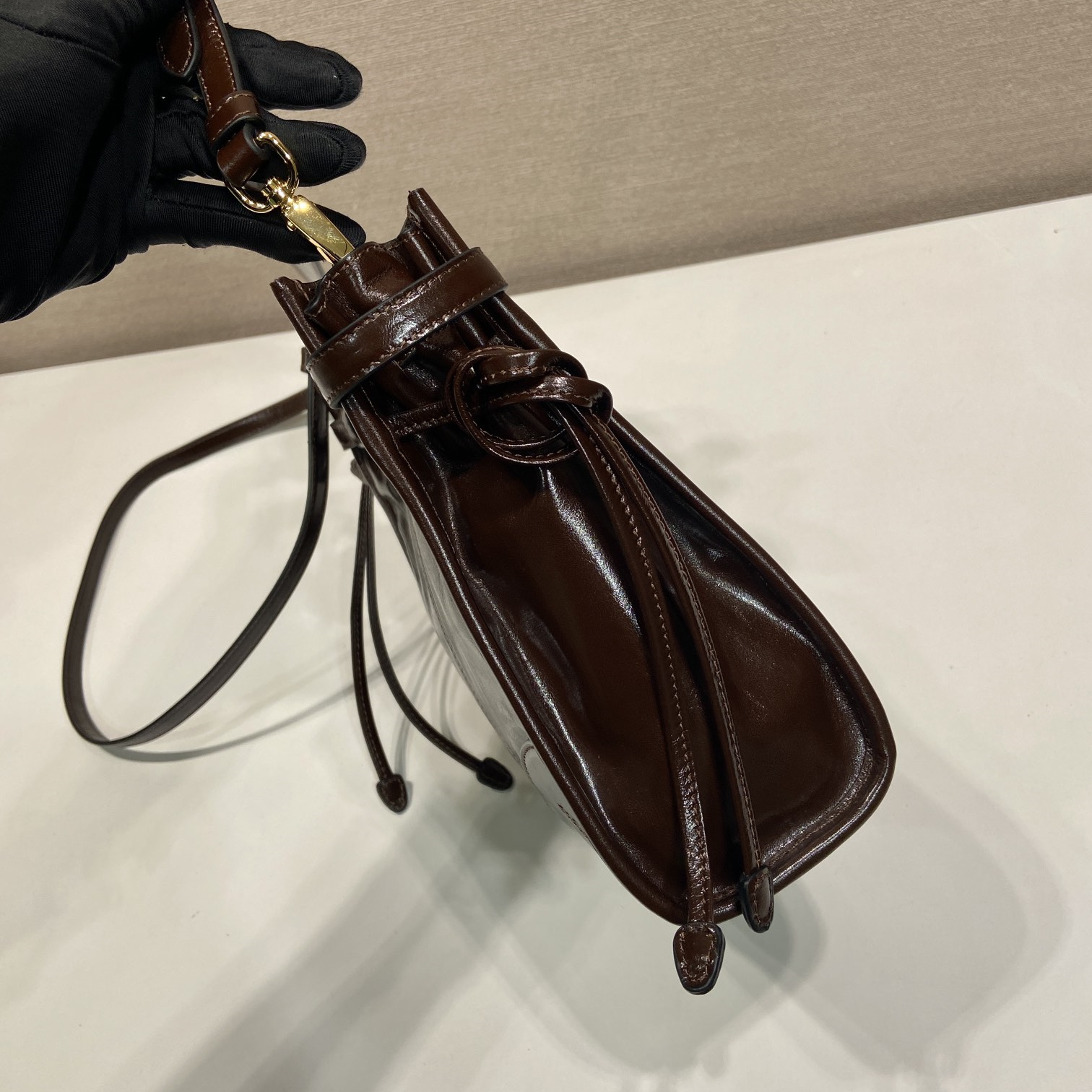 高仿Prada*Bonnie系列1BH229牛皮單肩包紅棕色mini純原版本