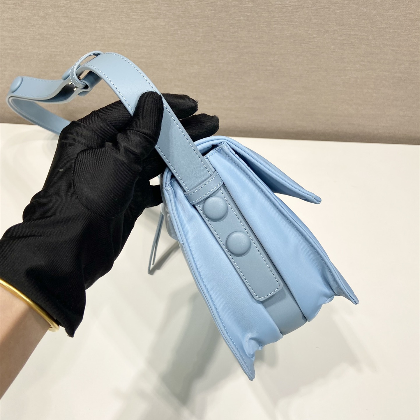 高仿Prada*Re-Nylon系列1BD313尼龍男士郵差包藍色小號純原版本