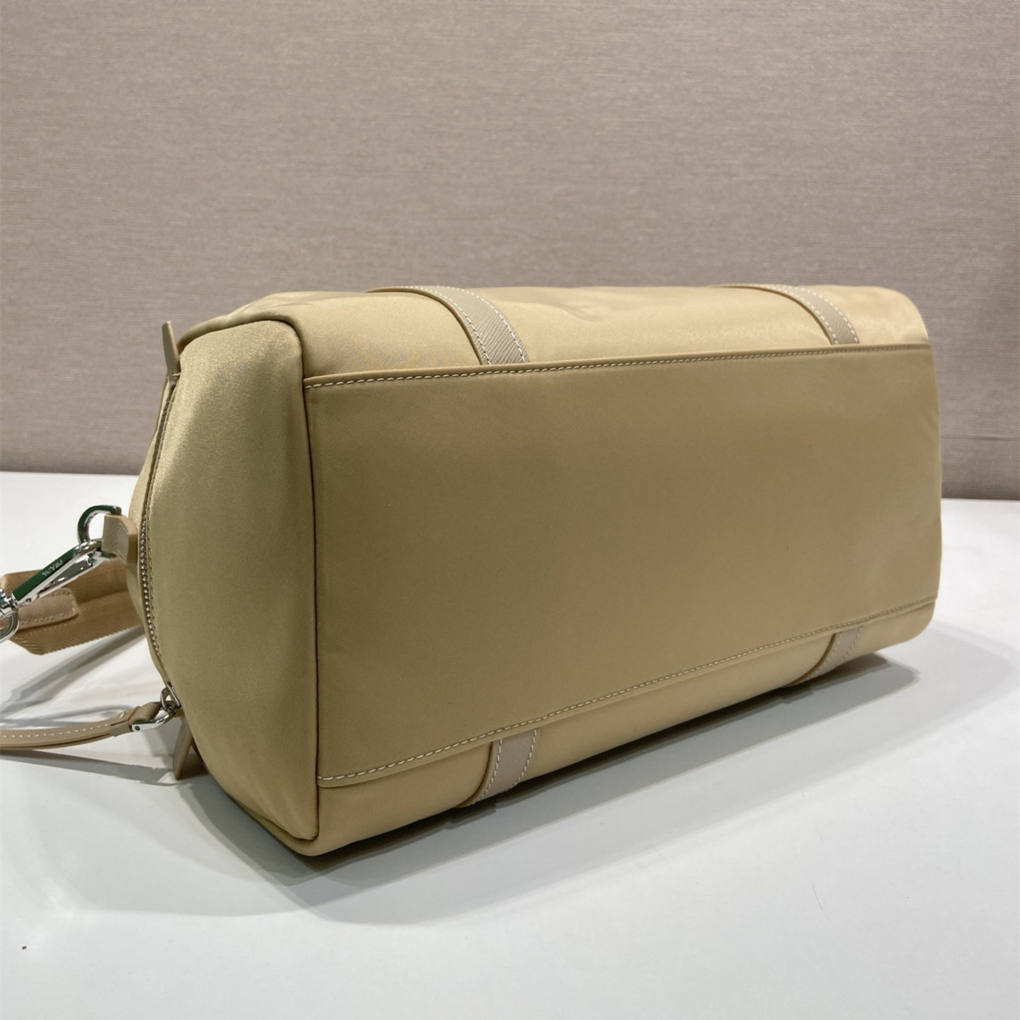 高仿Prada*Re-Nylon系列1BB154尼龍旅行袋駝色大號純原版本