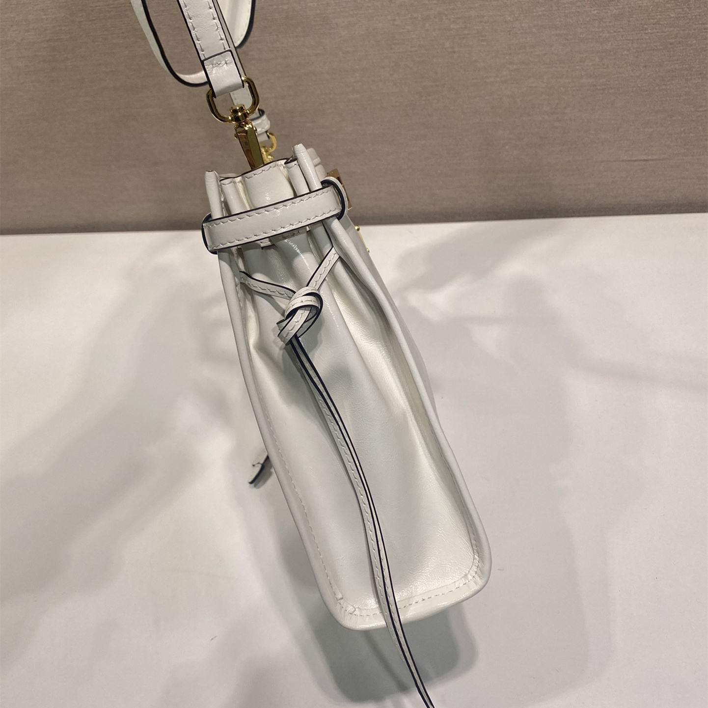 高仿Prada*Bonnie系列1BH229牛皮單肩包白色mini純原版本