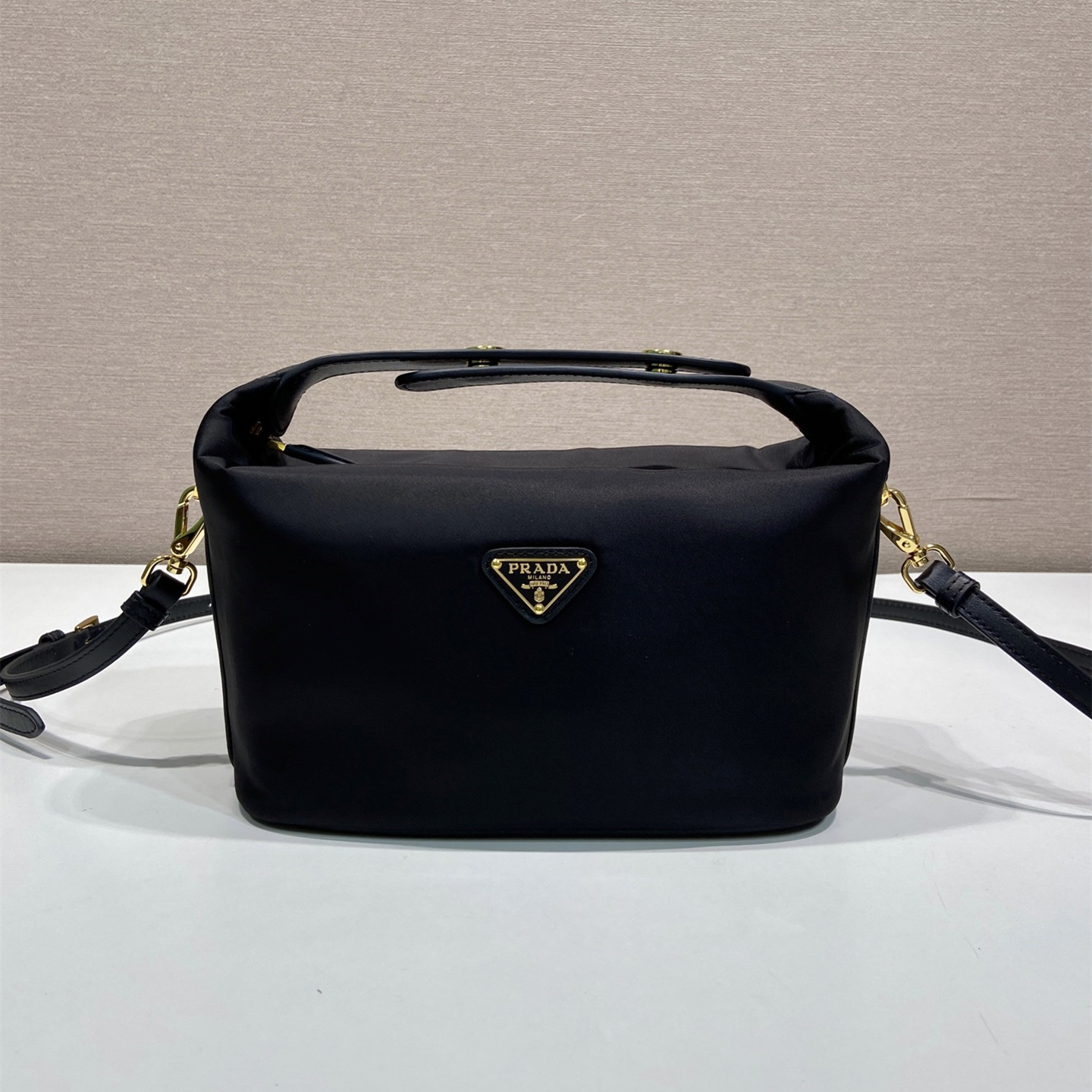 高仿Prada*Re-Nylon系列1BC302飯盒包酒黑色金扣mini純原版本