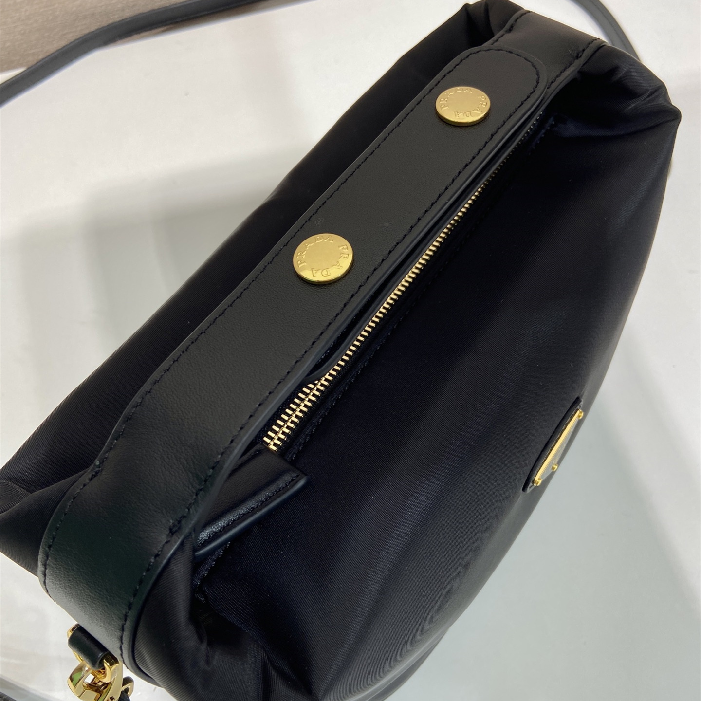 高仿Prada*Re-Nylon系列1BC302飯盒包酒黑色金扣mini純原版本