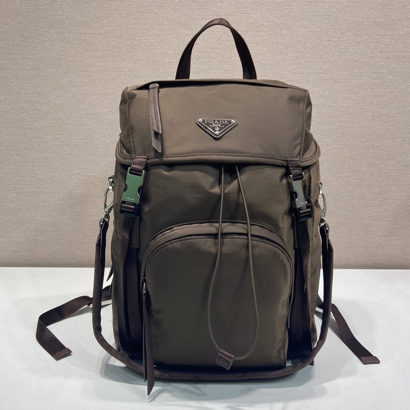 高仿Prada*Re-Nylon系列1BZ039尼龍雙肩包深褐色純原版本