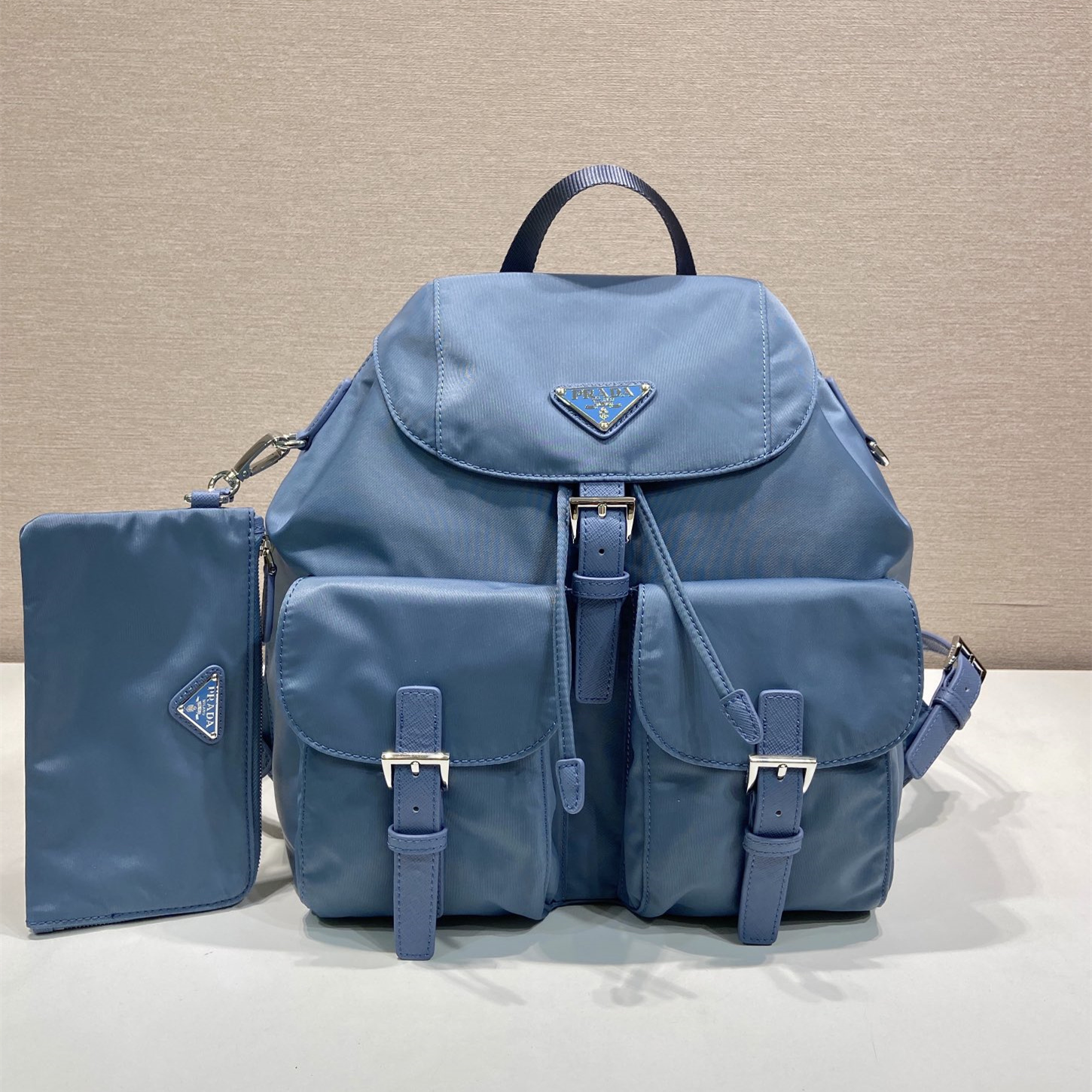 高仿Prada*Re-Nylon系列1BZ811尼龍雙肩包航天藍中號純原版本