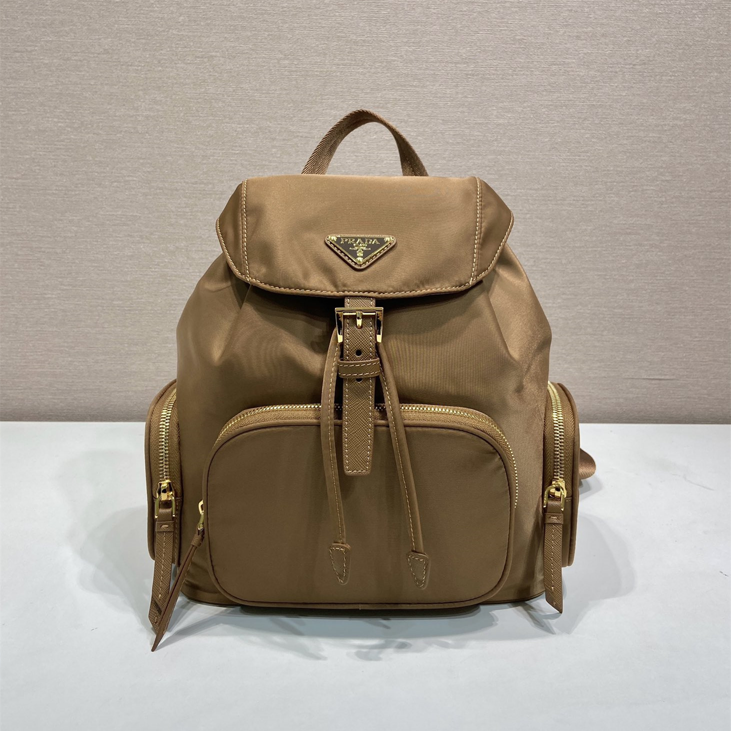 高仿Prada*Re-Nylon系列1BZ081尼龍雙肩包白蘭地小號純原版本