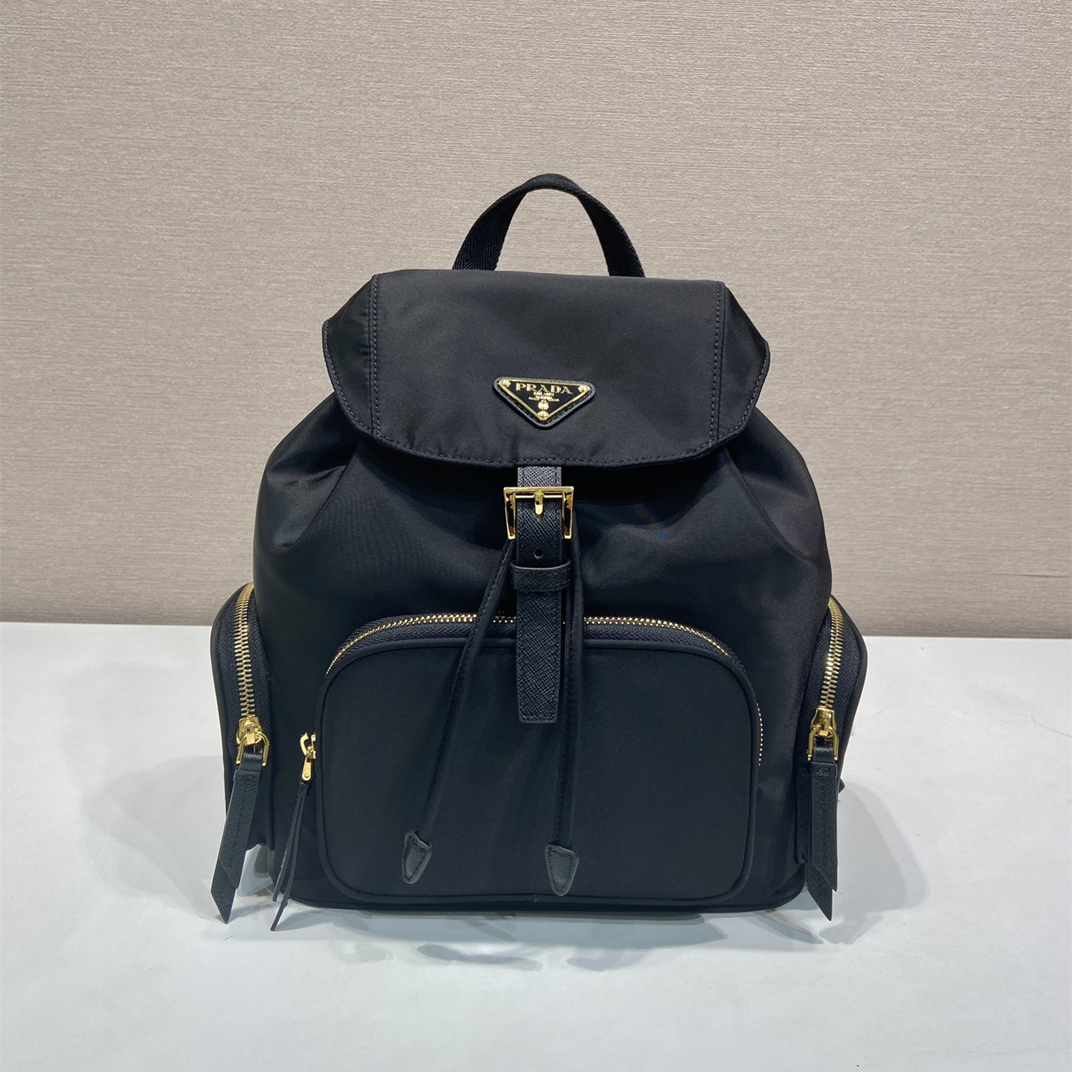 高仿Prada*Re-Nylon系列1BZ081尼龍雙肩包黑色小號純原版本