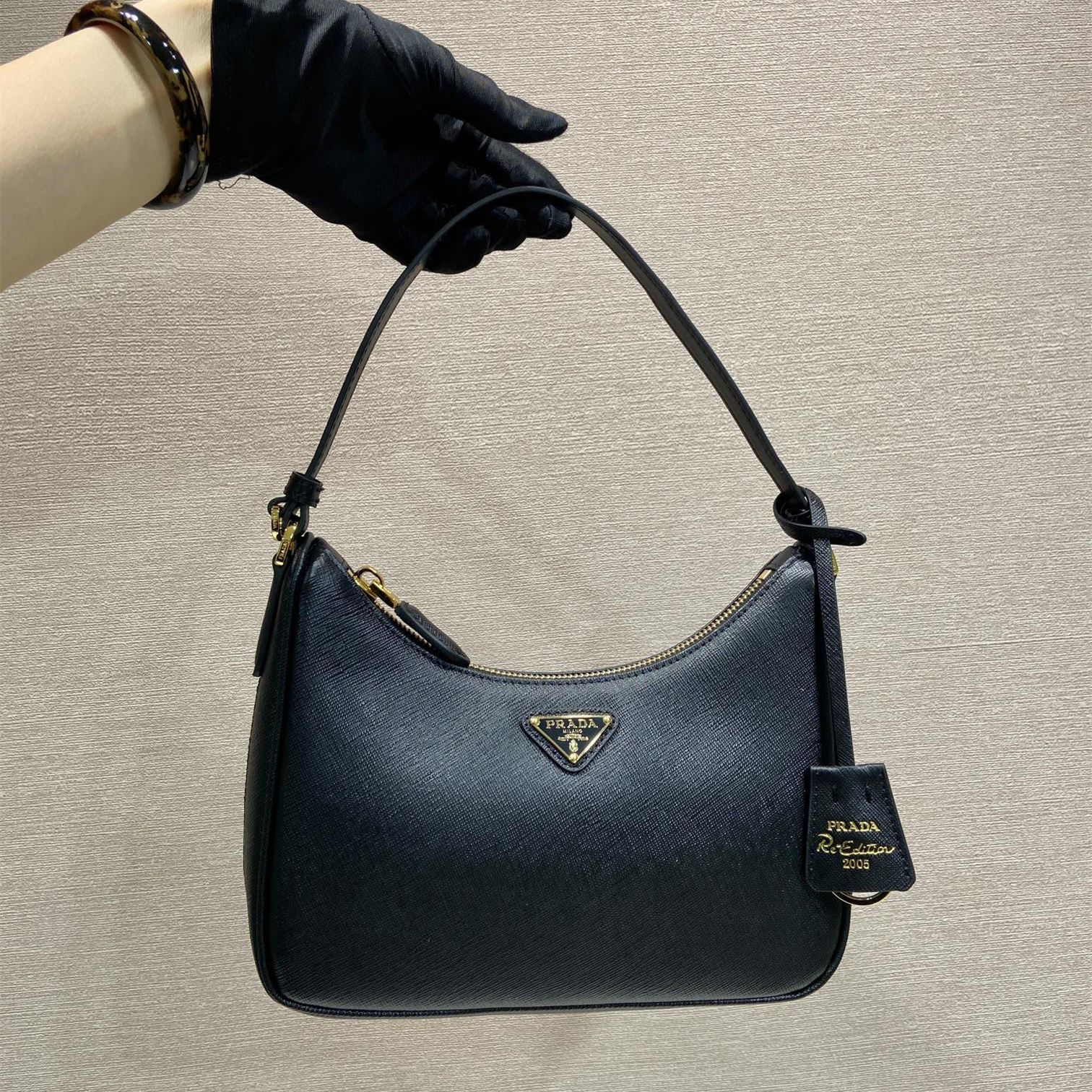 高仿Prada*Re-Edition2005系列1N204W牛皮腋下包黑色mini純原版本