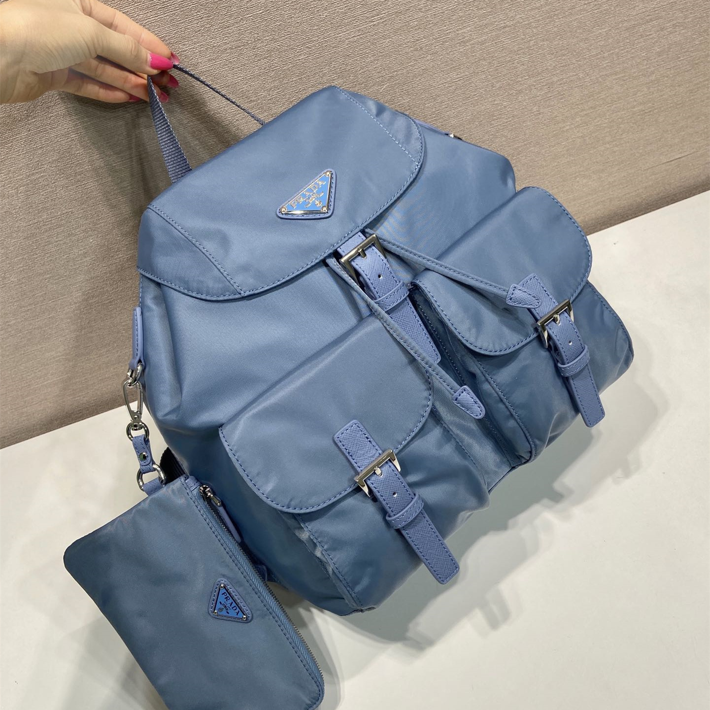 高仿Prada*Re-Nylon系列1BZ811尼龍雙肩包航天藍中號純原版本